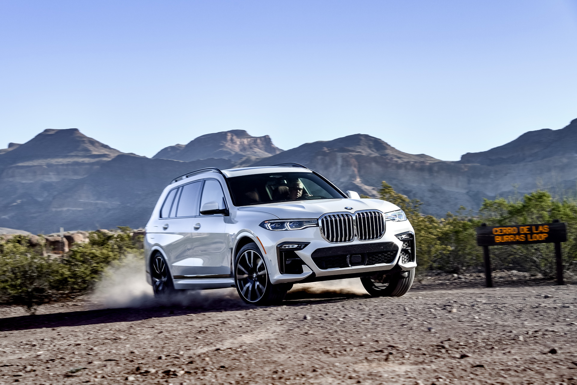 2019-BMW-X7-91 BMW Releases Detailed, 96-Image Gallery Of The New X7