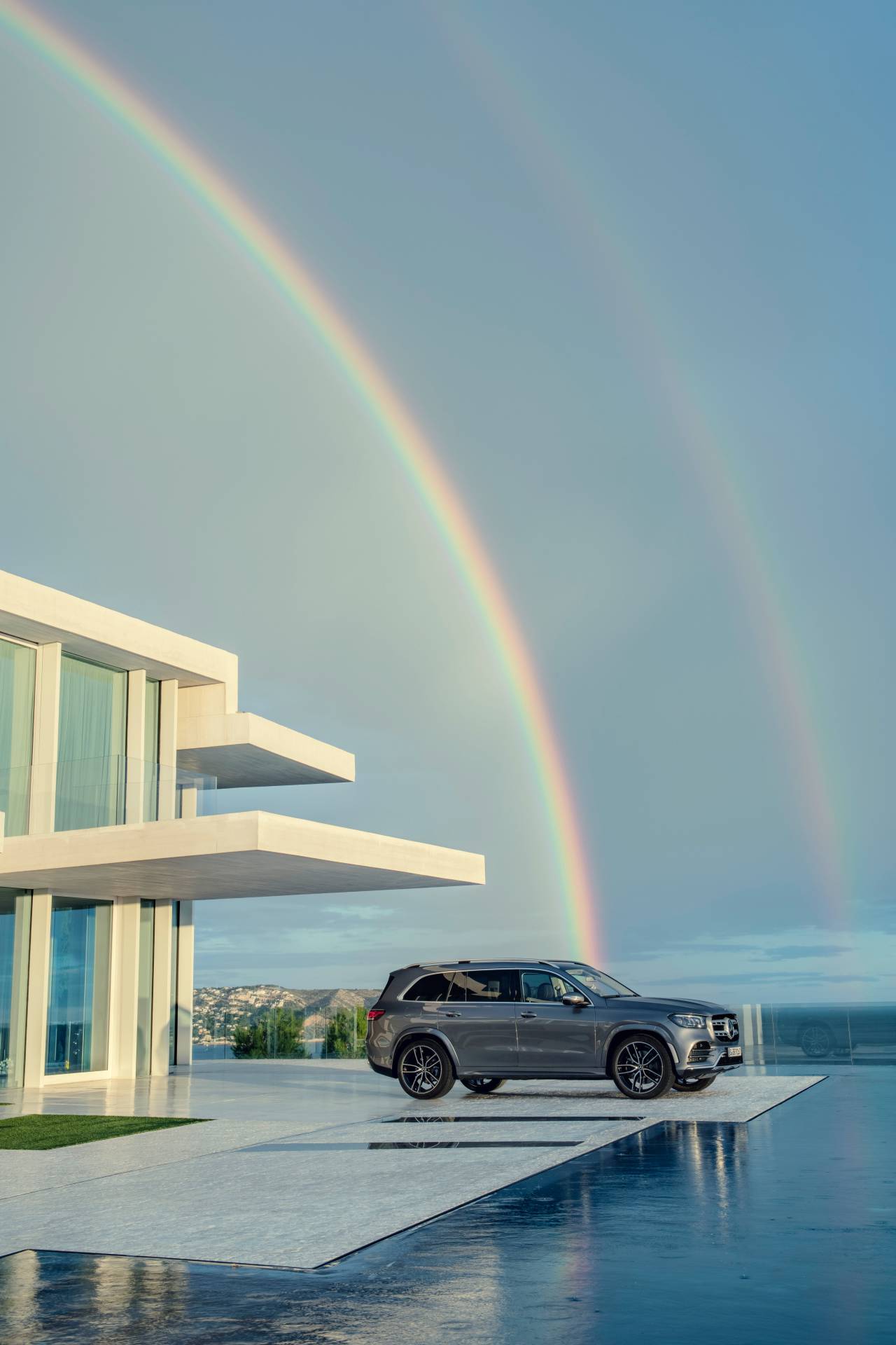 2020 Mercedes-Benz GLS 16 2020 Mercedes-Benz GLS Officially Out As “The S-Class Of SUVs”