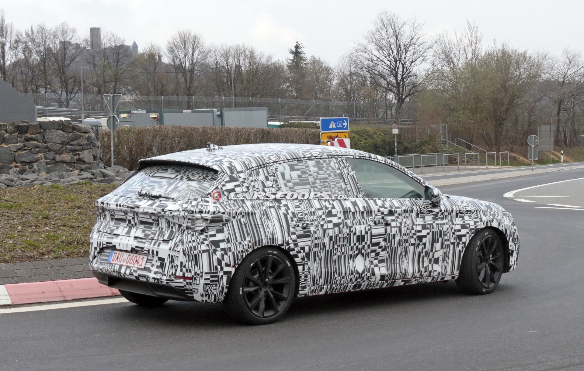 2020 SEAT LEON 009 2020 Seat Leon Gives Us A Look At Its Angrier Face