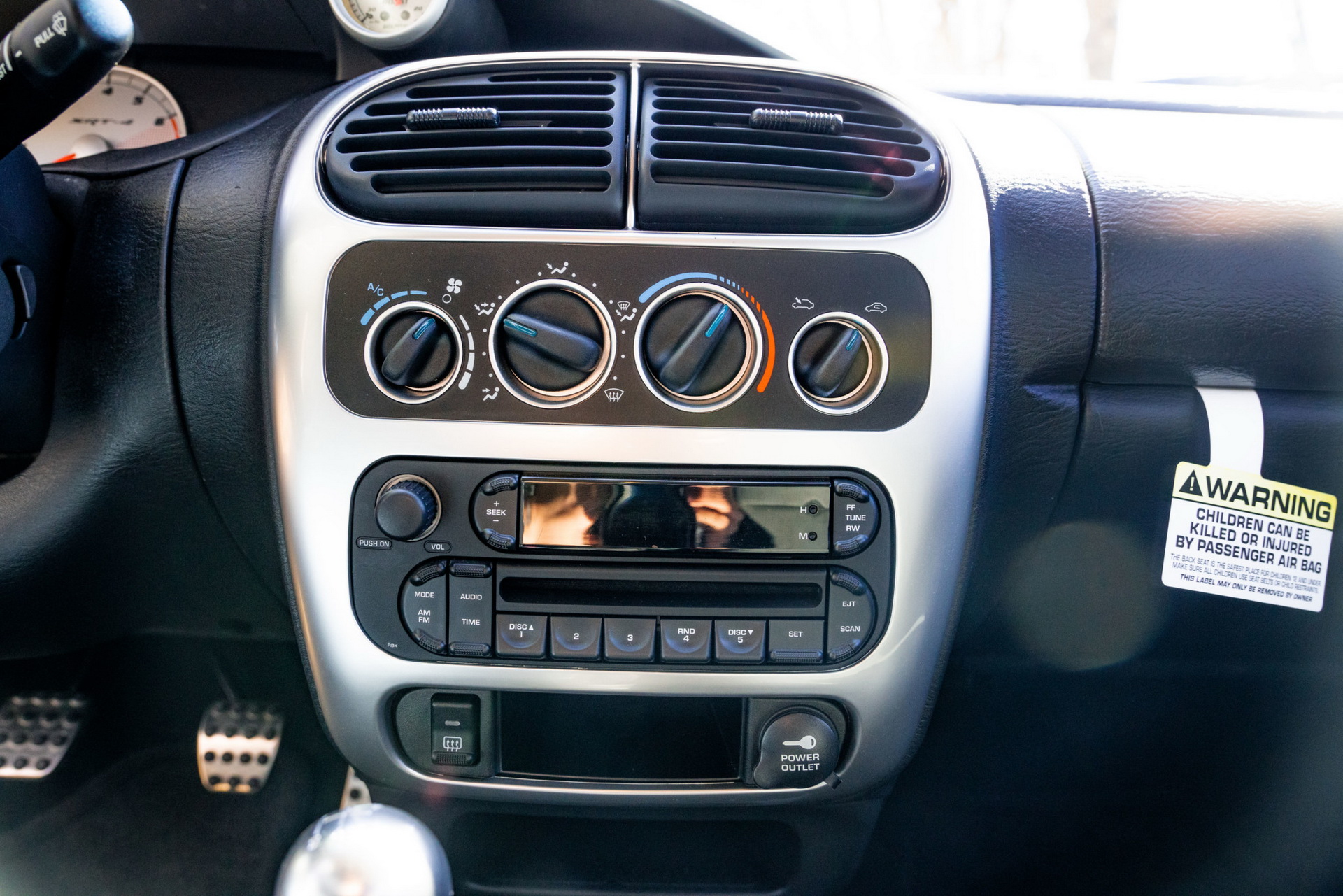 2005 dodge neon srt4 bat auction 36 2005 Dodge Neon SRT-4 Has Just 2,900 Miles, Rare Orange Blast Paint