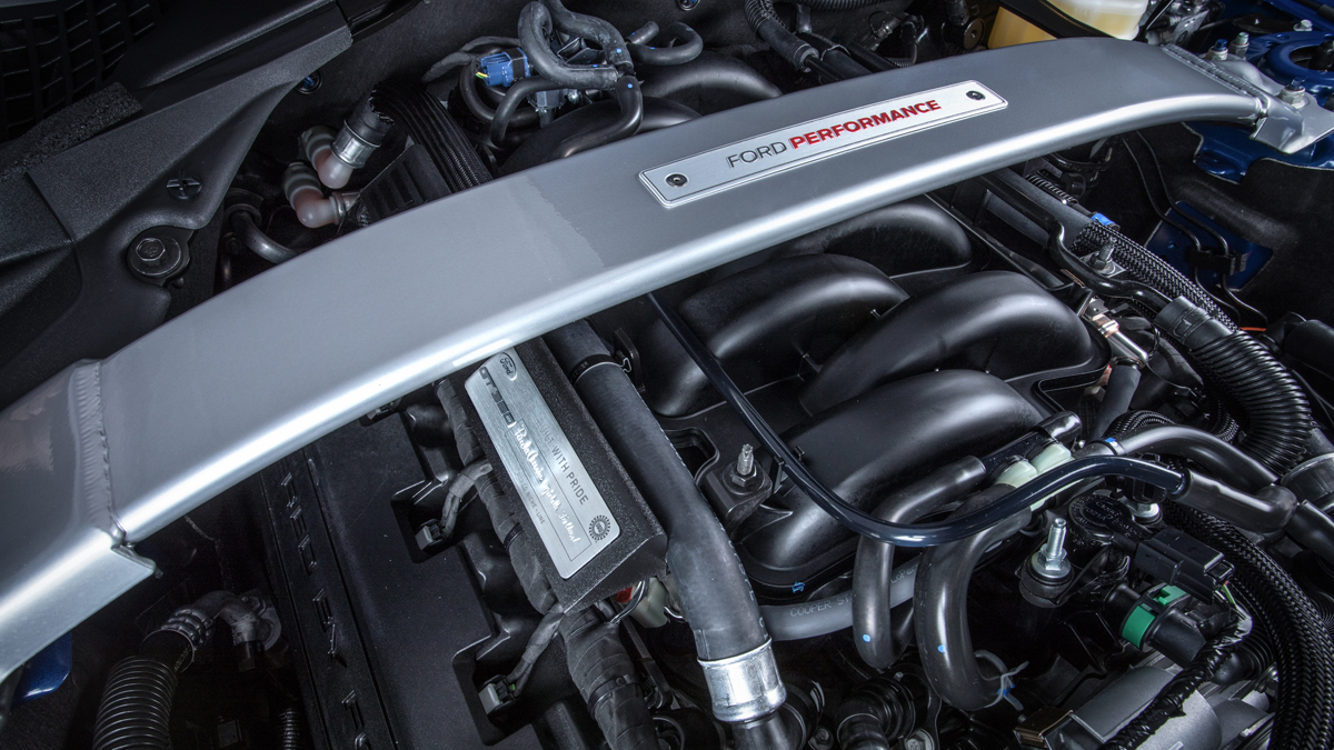 Shelby-Mustang-GT350R-5 Enter A Raffle For $25, Win This 2019 Mustang Shelby GT350R