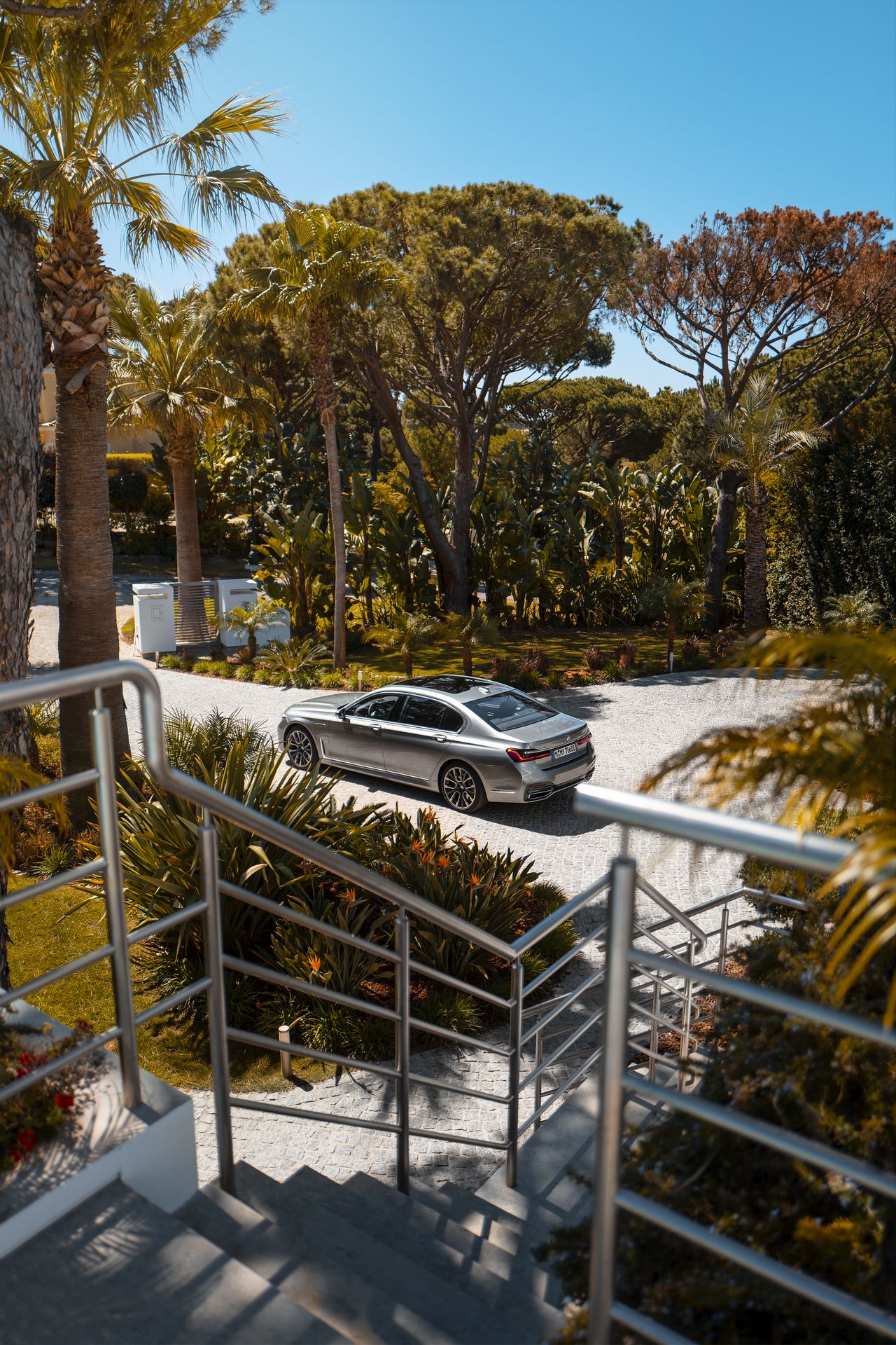 BMW-7-Series-163 BMW Throws 171 Images Of The 7-Series Hoping We’ll Get Used To Its New Face