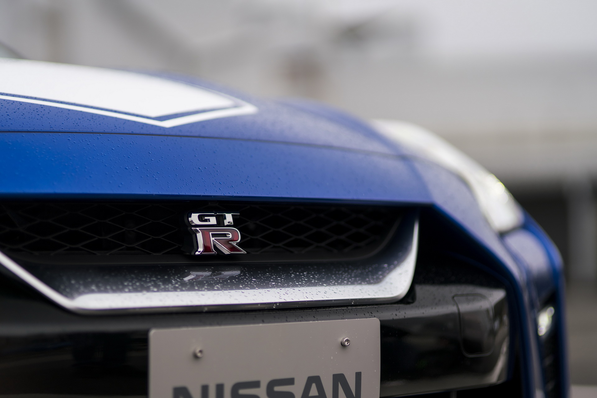 2020 Nissan GT-R 50th Ann 10 2020 Nissan GT-R Brings Back R34’s Iconic Bayside Blue For 50th Anniversary Edition