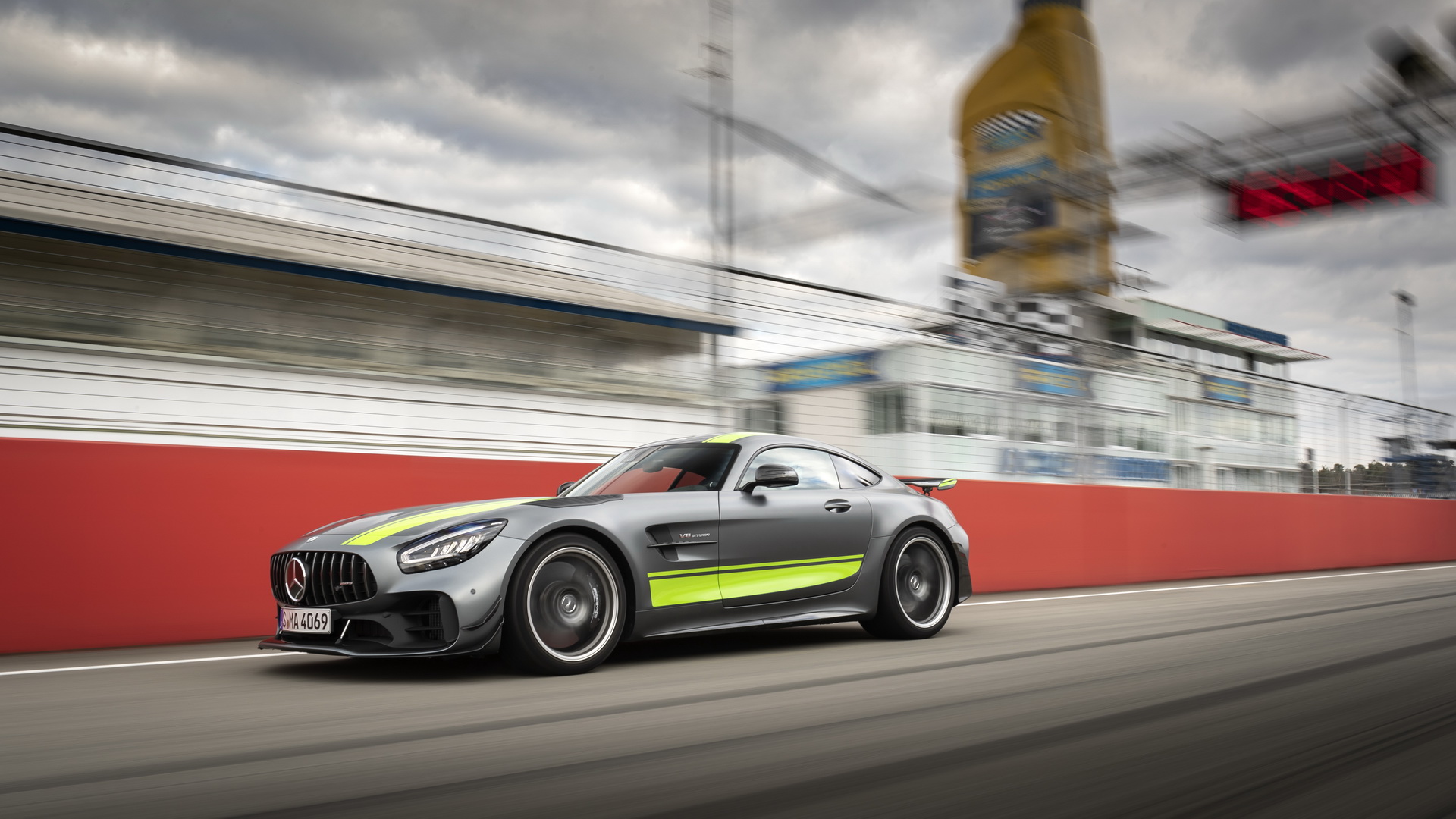 Mercedes-AMG-GTR-Pro-18 Mercedes-AMG GT R Pro Gets $200k Sticker Price, Sales Begin In Late 2019