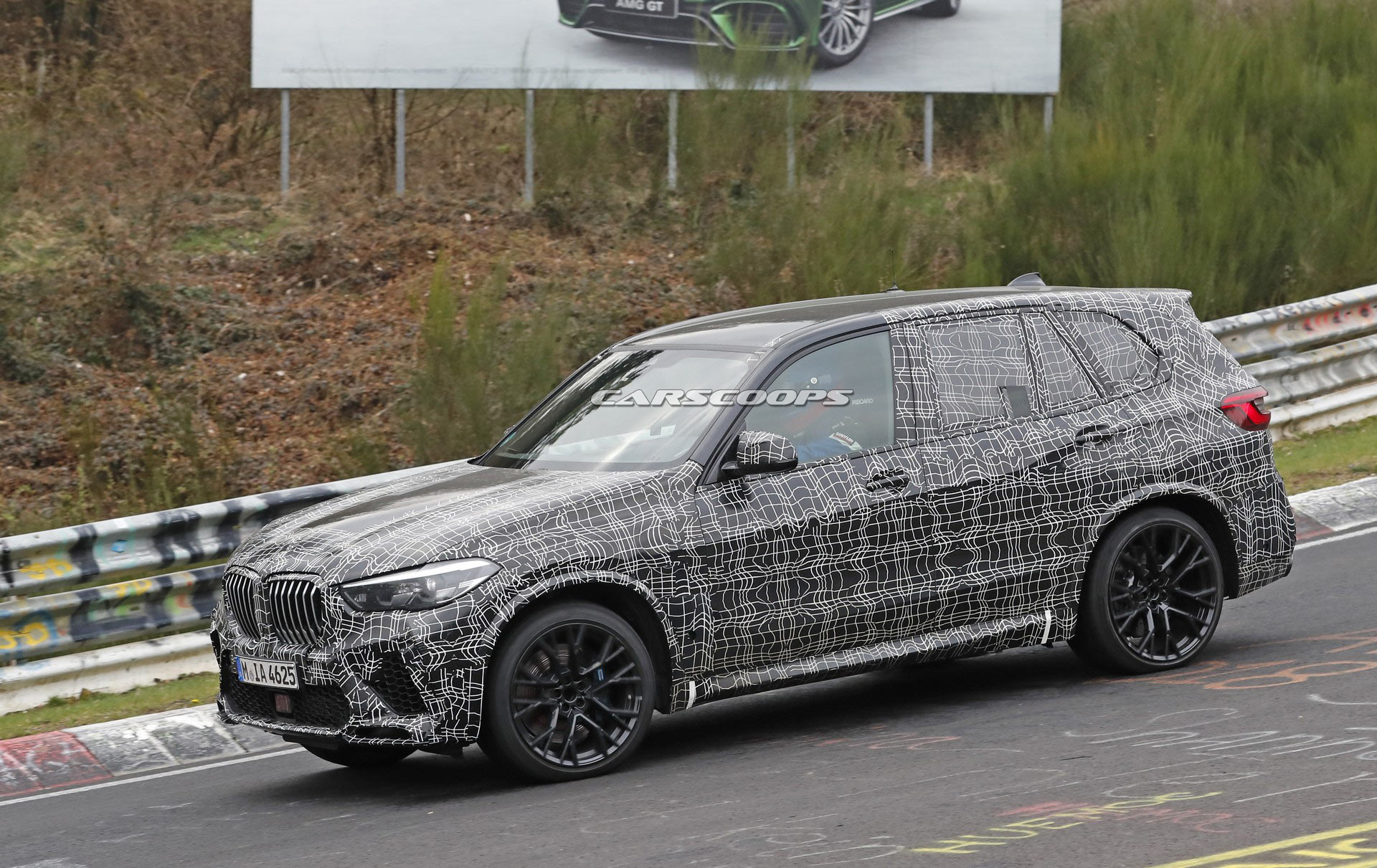 2020-BMW-X5-M-5 2020 BMW X5 M: An SUV For Both Nurburgring And Supermarket Rounds