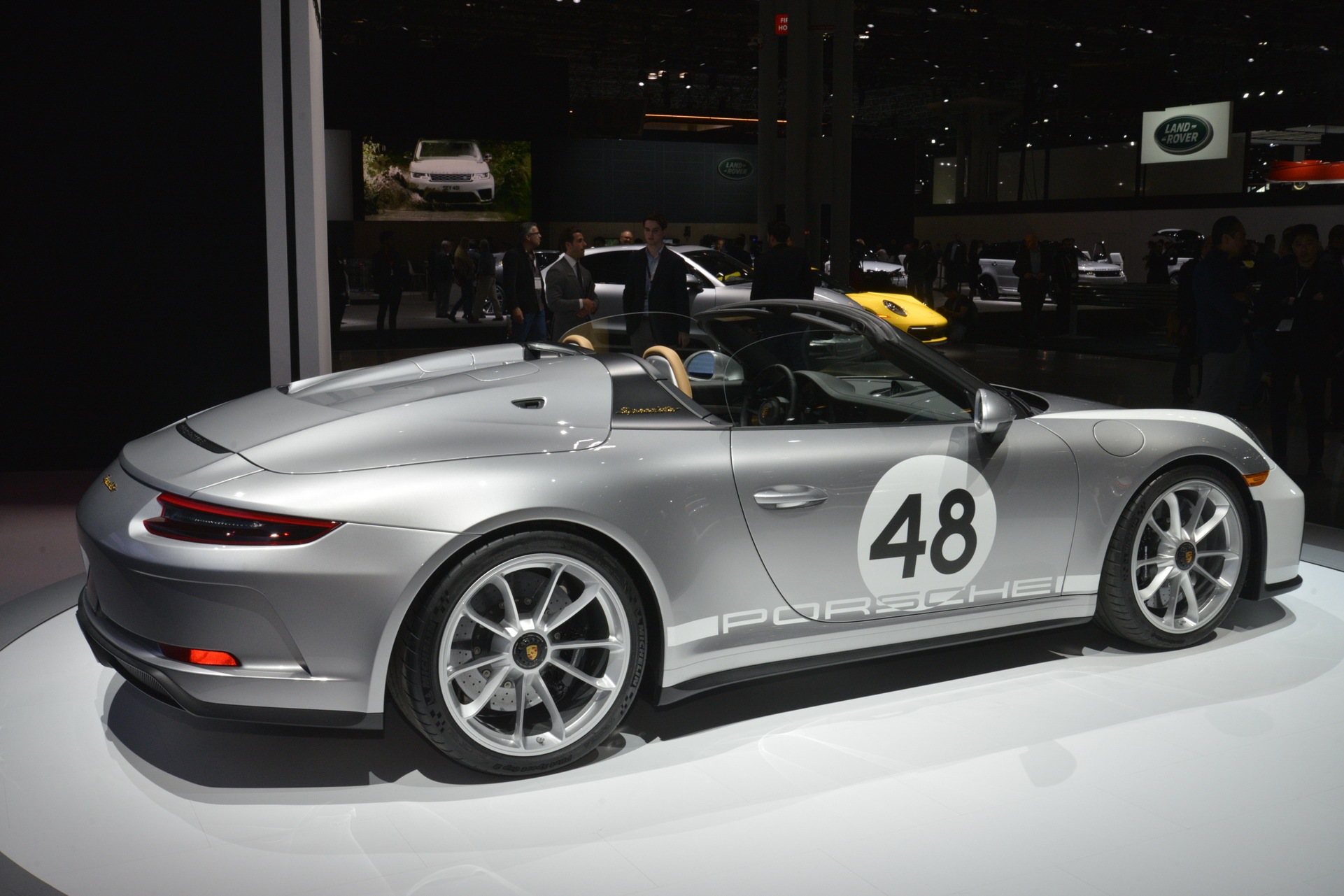 2019 Porsche Speedster 911 1 Porsche 911 Speedster Looks To The Past With New Heritage Design Pack