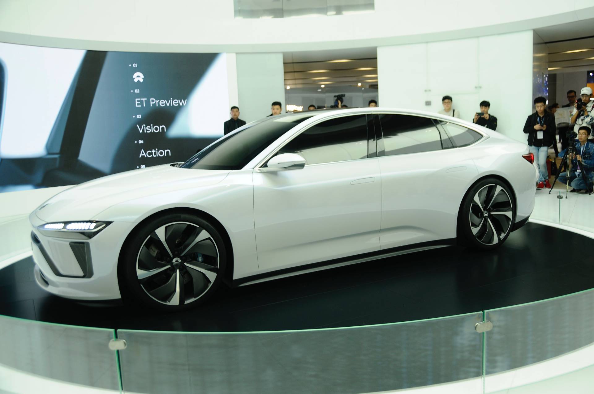 Nio ET Preview 14 Nio ET Preview Heralds Tesla Model 3 Rival With 317-Mile Range