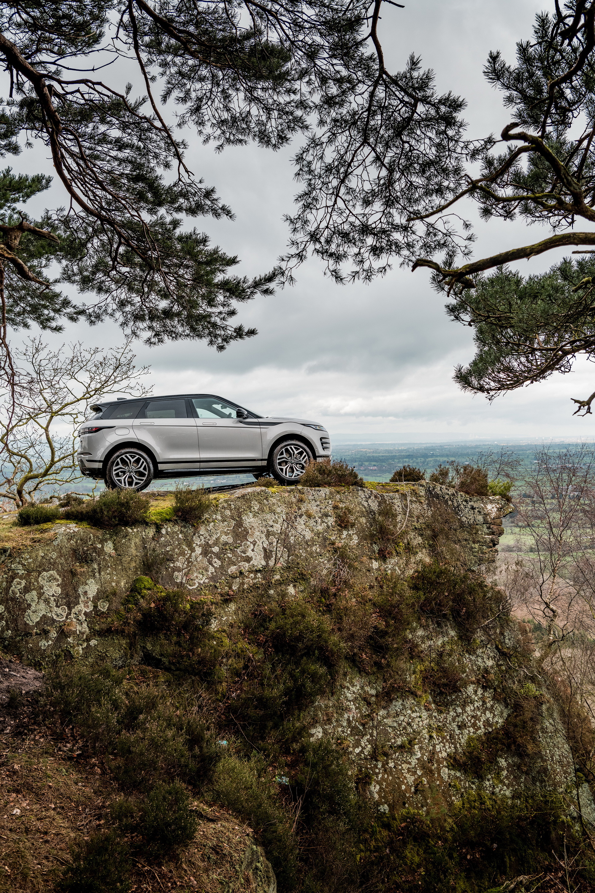 Range-Rover-Evoque-44 Range Rover Evoque Is The First Premium Compact SUV To Pass 2020 RDE2 Emission Rules