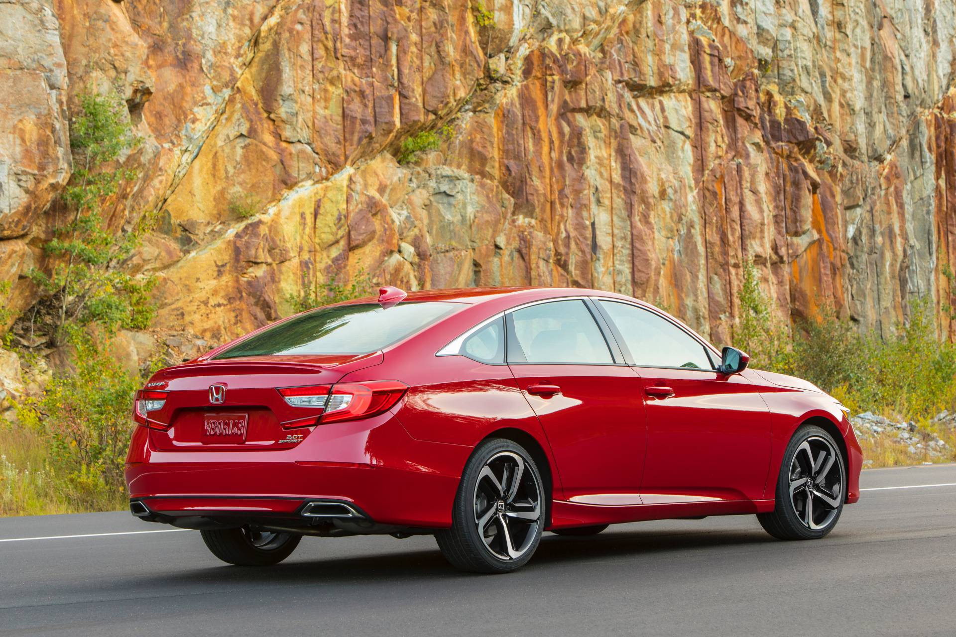 2018 Honda Accord Sport 2 Honda Cuts Back Production Of Civic And Accord, Acura Is Not Affected – Yet