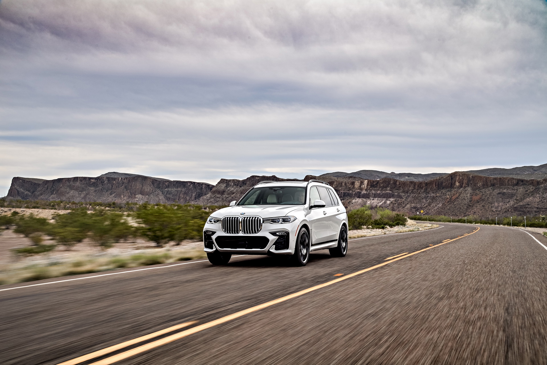 2019-BMW-X7-69 BMW Releases Detailed, 96-Image Gallery Of The New X7