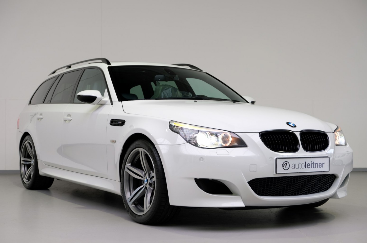 bmw m5 touring e61 21 BMW M5 Touring Is For Petrolhead Soccer Dads Who Dislike Fast SUVs