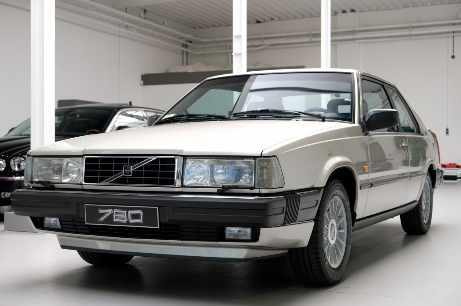 1988 Volvo 780 Coupe Bertone 36 Pristine 1988 Volvo 780 Coupe Blends Bertone Styling With Swedish Flair For €47,500