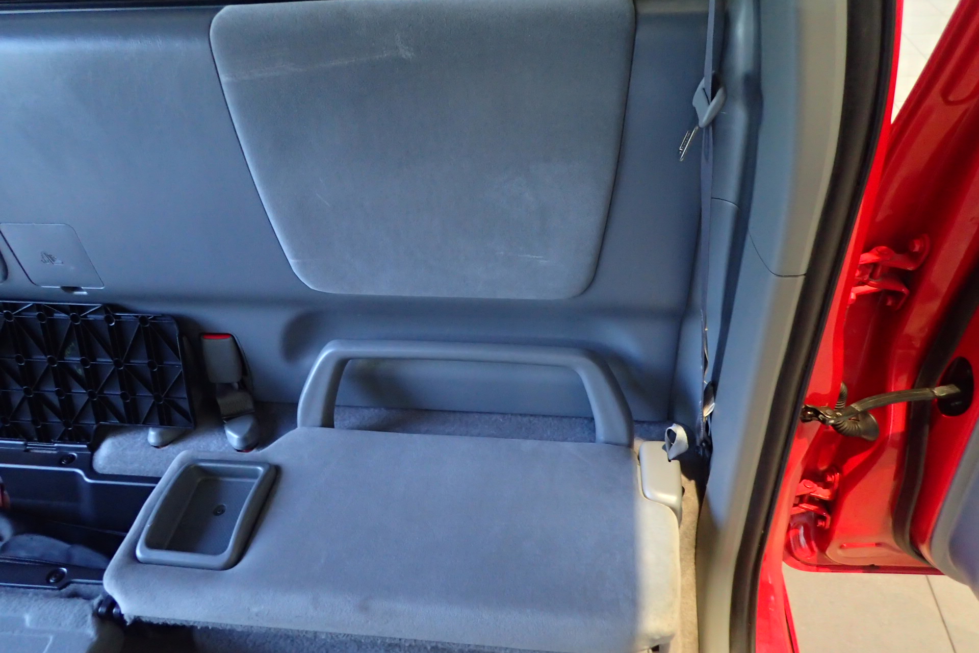 2007 toyota tacoma xrunner auction 47 2007 Toyota Tacoma X-Runner Is A Fun Little Pickup From The Past