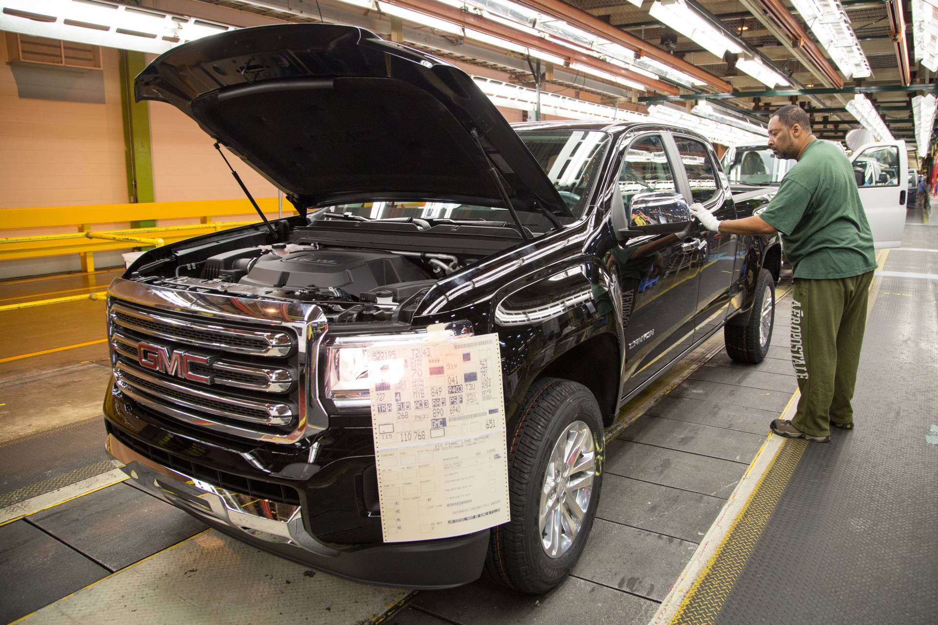 GM Wentzville plant assembly line 7 GM Said To Plan $1 Billion Investment To Expand Missouri Truck/Van Plant