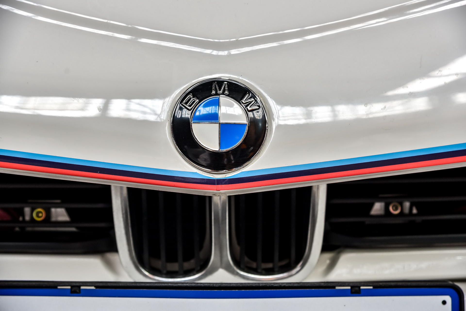 BMW-530-MLE-208 BMW Restoring Its First Unofficial M Car, A 530 MLE Homologation Special From 1976