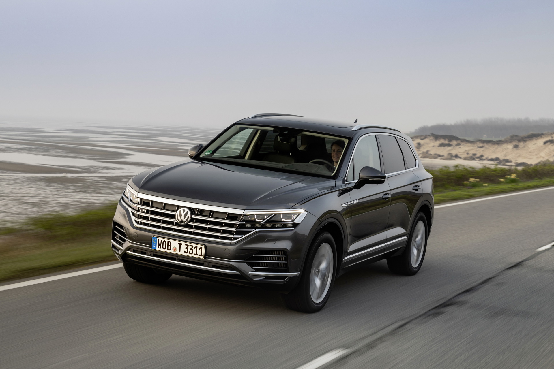 VW Touareg V8 TDI Order Books Open, Will Cost You At Least €89,825