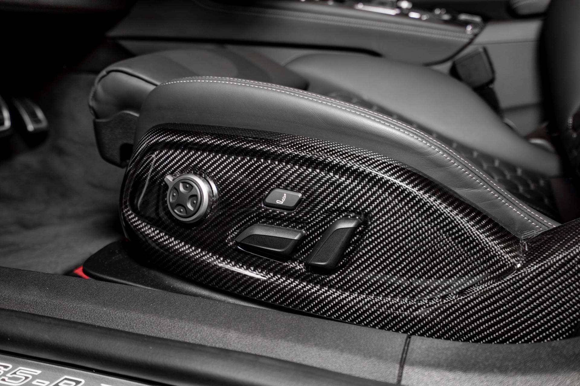 ABT RS5-R Sportback Makes It To Europe With 523 HP, Carbon Parts Galore