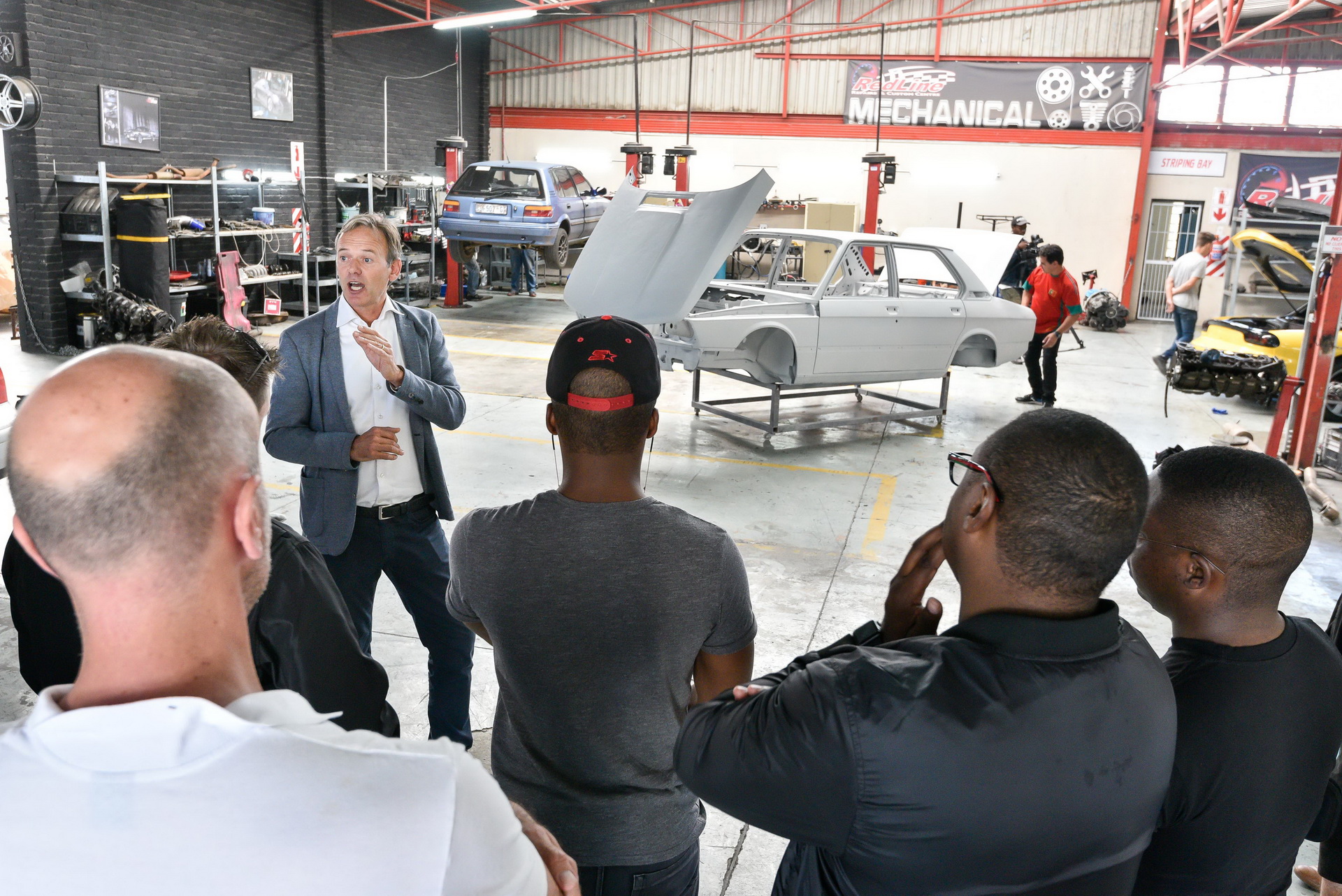 BMW-530-MLE-40 BMW Restoring Its First Unofficial M Car, A 530 MLE Homologation Special From 1976