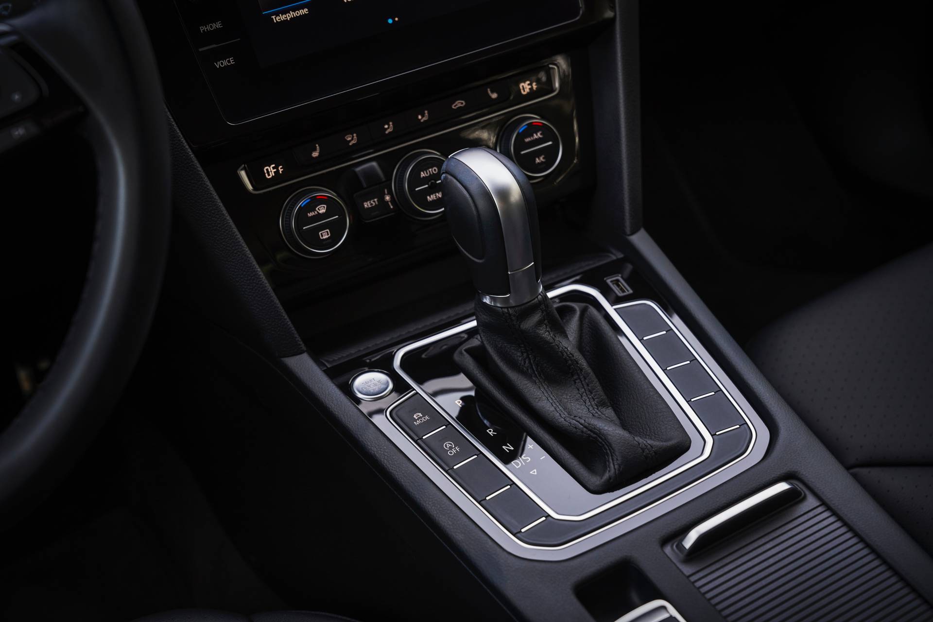 2019 VW Arteon SE 14 2019 VW Arteon Four-Door “Coupe”: Every Photo And Full Details Of U.S. Model