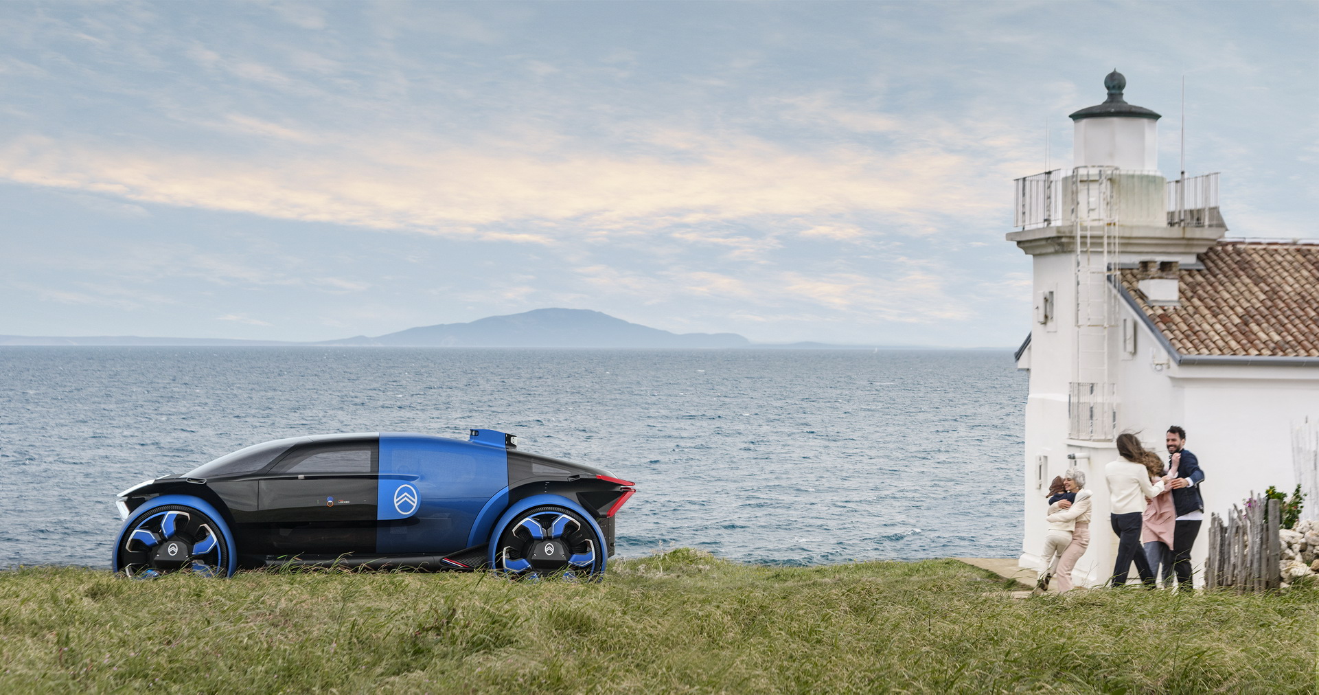 Citroen 19_19 CONCEPT 8 Citroen’s New Electric 19_19 Concept Has A 500 Mile Range And 30-inch Rims