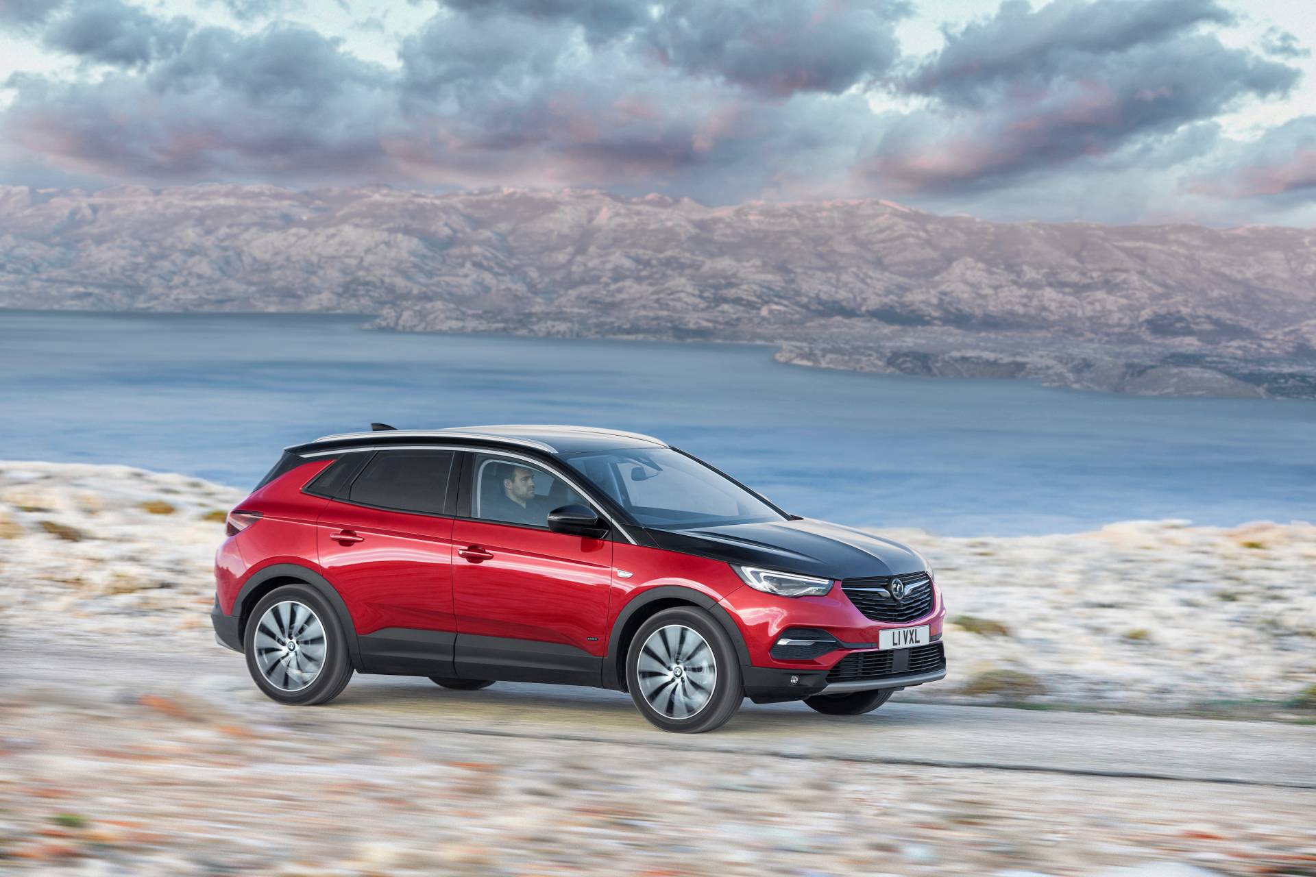 2020 Vauxhall Grandland X Hybrid4 3 Opel/Vauxhall Grandland X Gains 296 HP Hybrid4 PHEV Powertrain With AWD