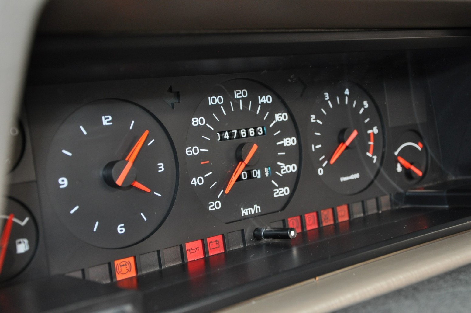 1988 Volvo 780 Coupe Bertone 18 Pristine 1988 Volvo 780 Coupe Blends Bertone Styling With Swedish Flair For €47,500