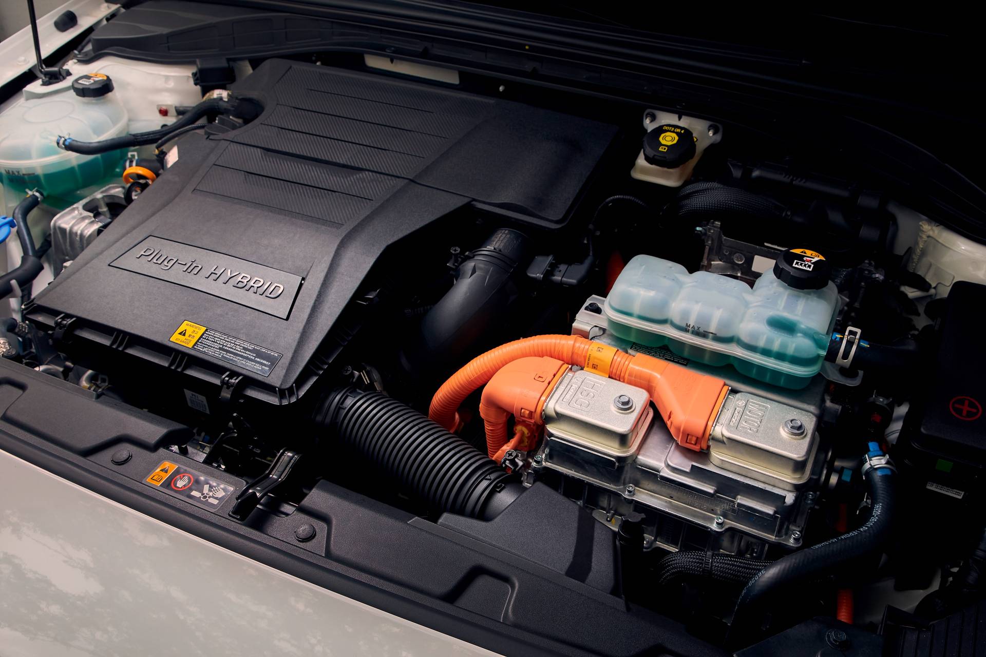 2020 Hyundai Ioniq Plug-in 19 2020 Hyundai Ioniq Family Gains Design And Tech Updates, Bigger Battery For EV