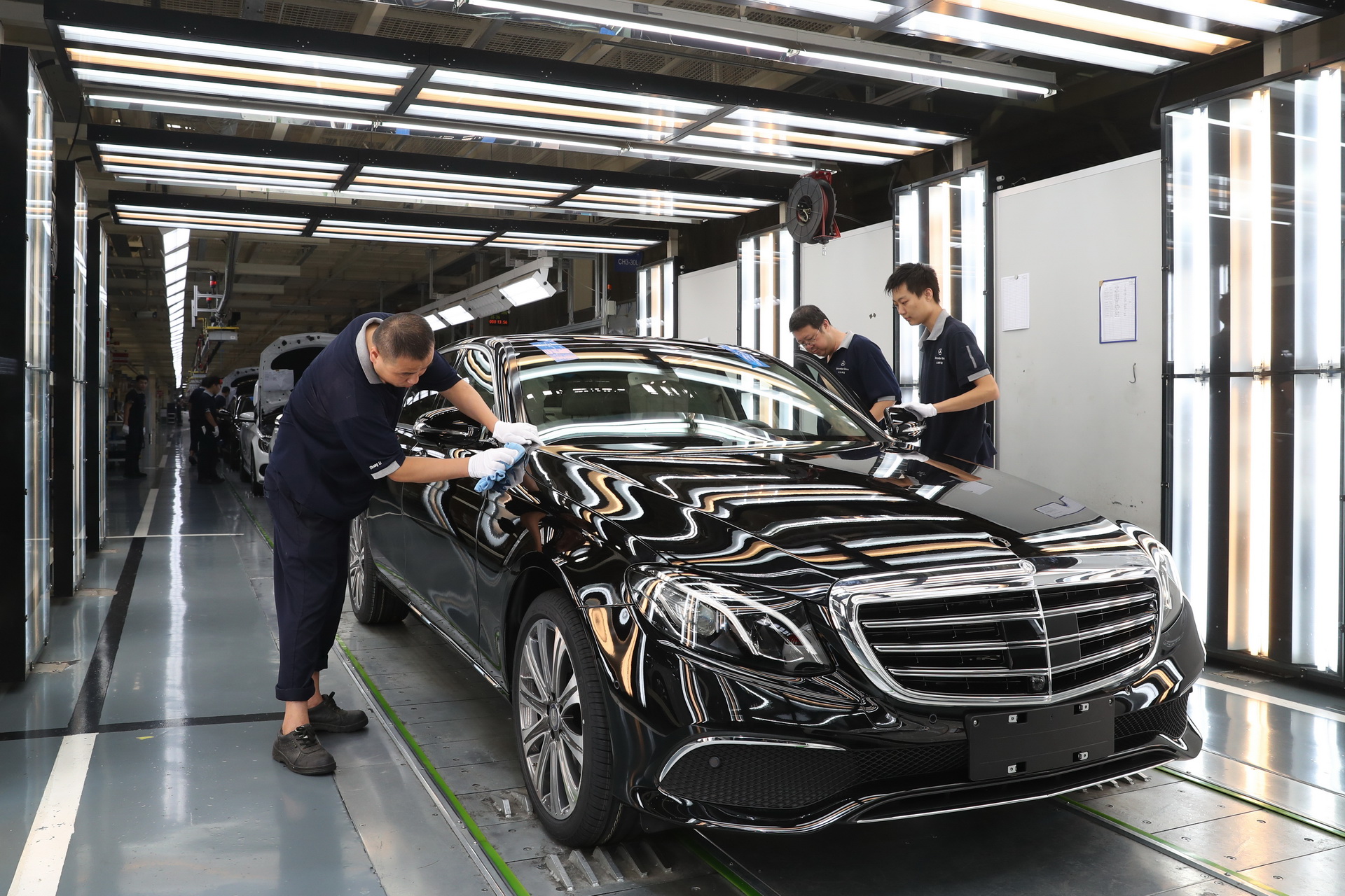 baic seeks 5 percent stake in daimler 1 BAIC Wants To Buy 5% Stake In Daimler, Worth $3.3 Billion