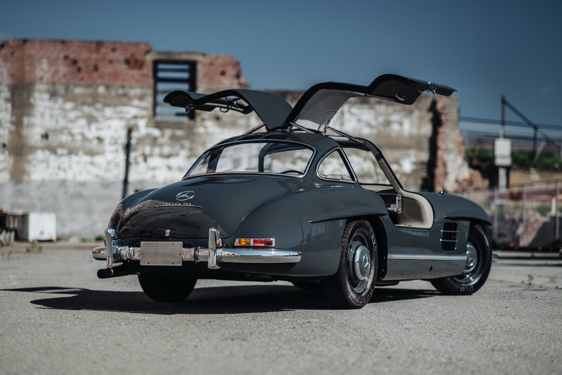 Mercedes-300SL-Gullwing-13 Beautiful 1956 Mercedes 300SL Gullwing Is The Definition Of A Million-Dollar Classic