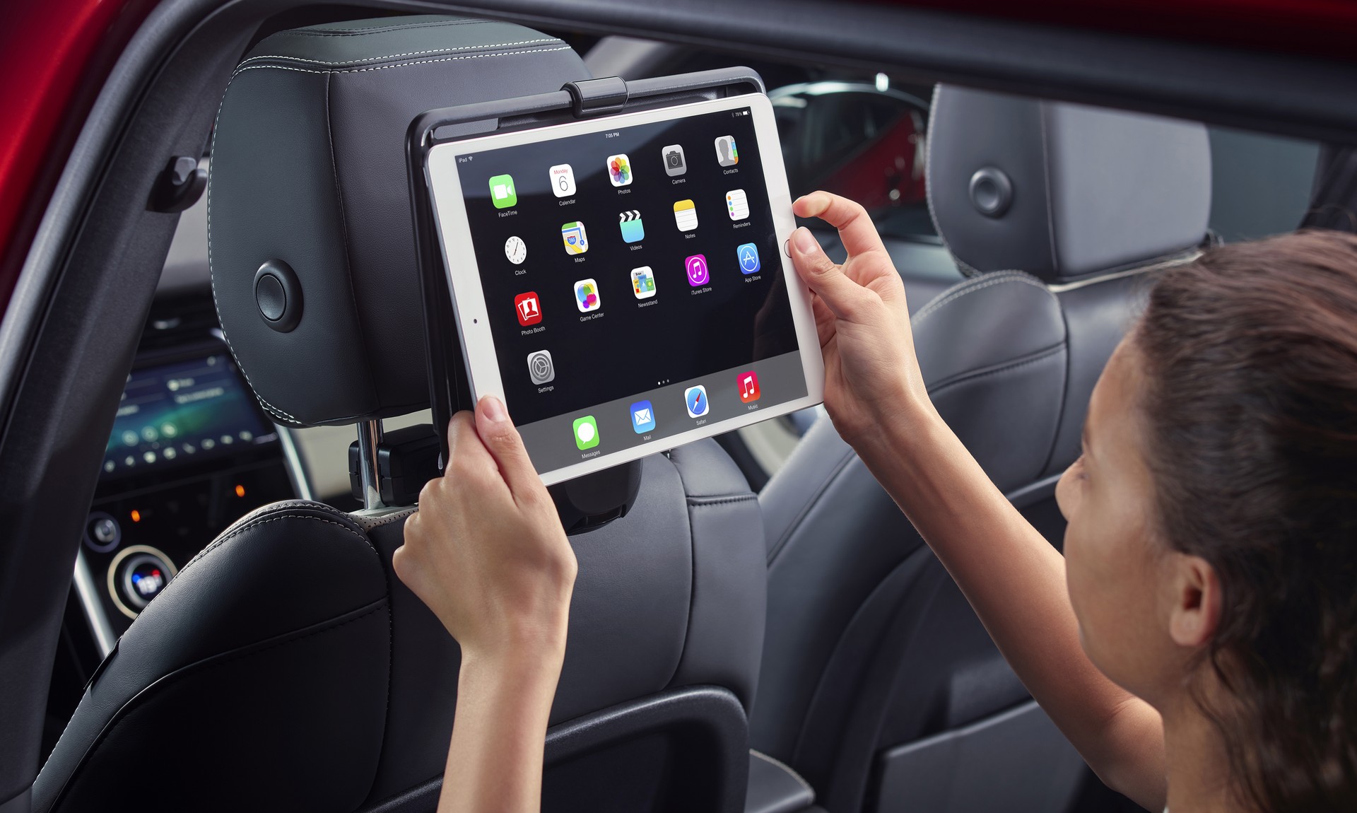 2020 Land Rover Discovery Sport Facelift Debuts With New Styling And Mild-Hybrid Powertrain