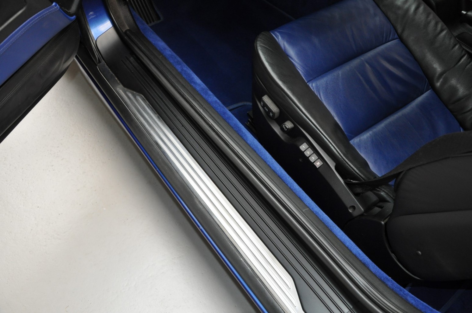 1995 bmw 850i 36 Get Your 1990s BMW Fix With These Beautiful Individual 850Ci And 750iL