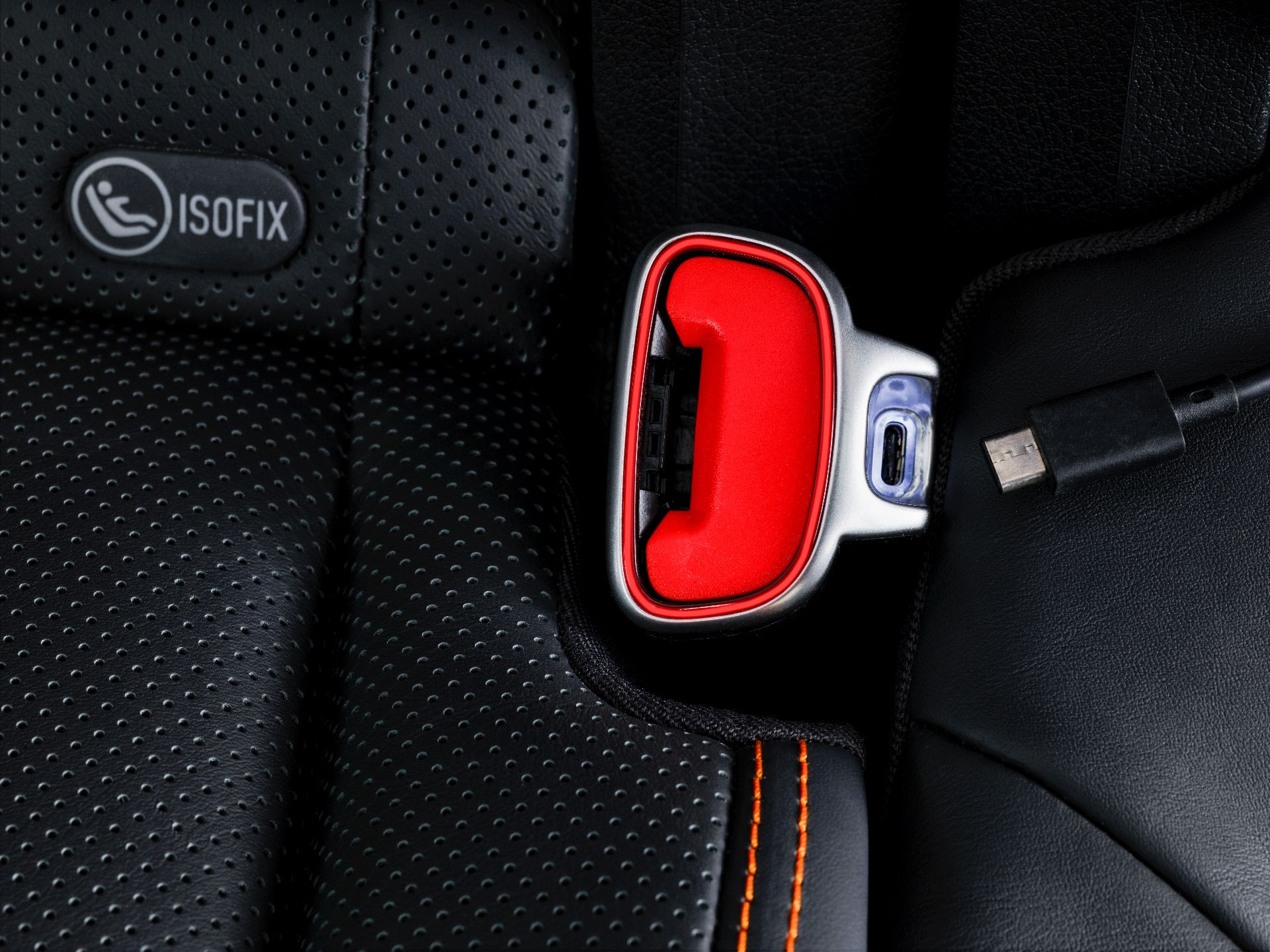 Das Experimental-Sicherheits-Fahrzeug (ESF) 2019
The Experimental Safety Vehicle (ESF) 2019 Mercedes’ New Experimental Safety Vehicle Points Towards The Future