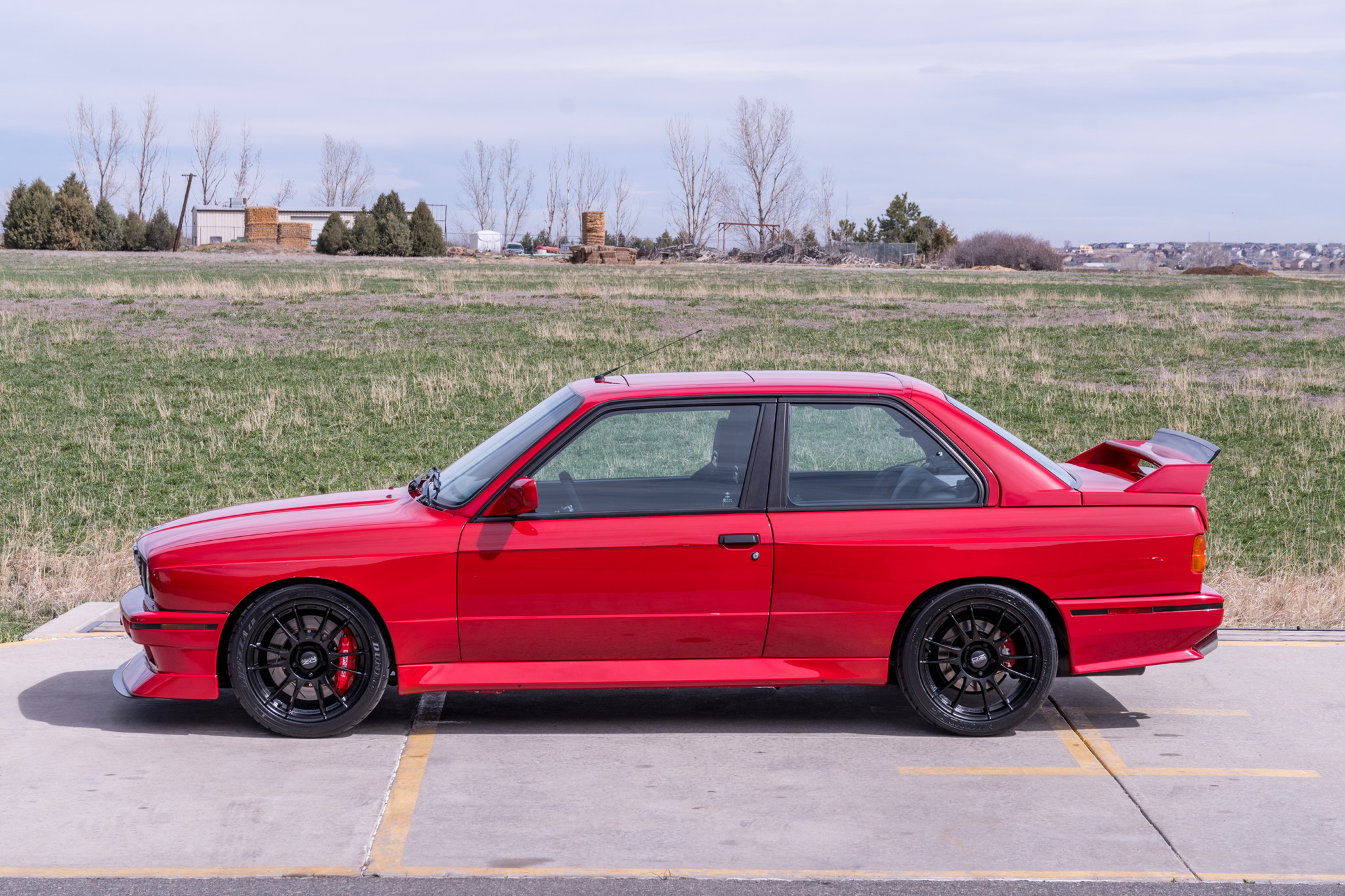Want This 1989 BMW M3? It Goes For At Least $36K – And You’ve Got 10 Hours To Bid On It