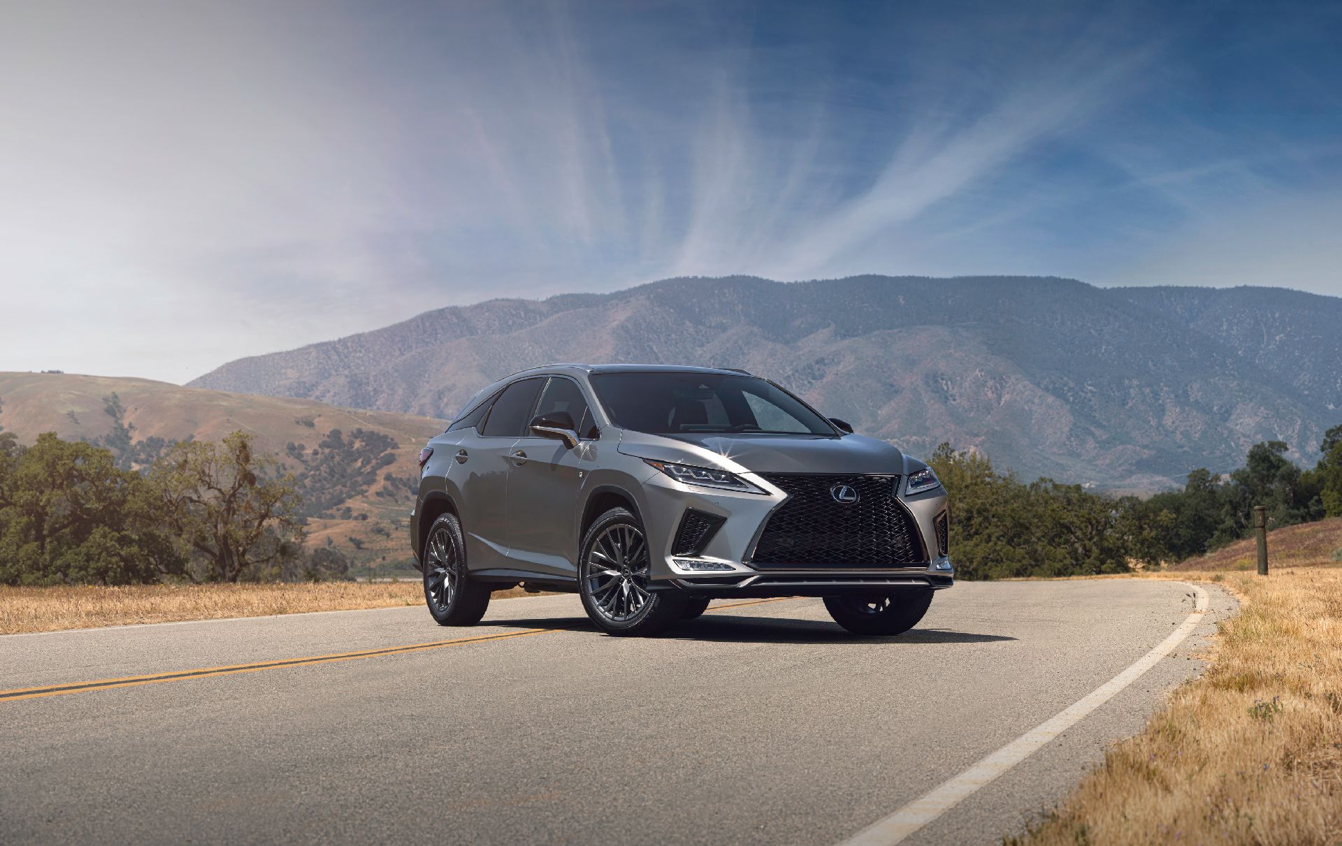 2020 Lexus RX Gets Revised Looks And A Touchscreen Along With Apple CarPlay And Android Auto