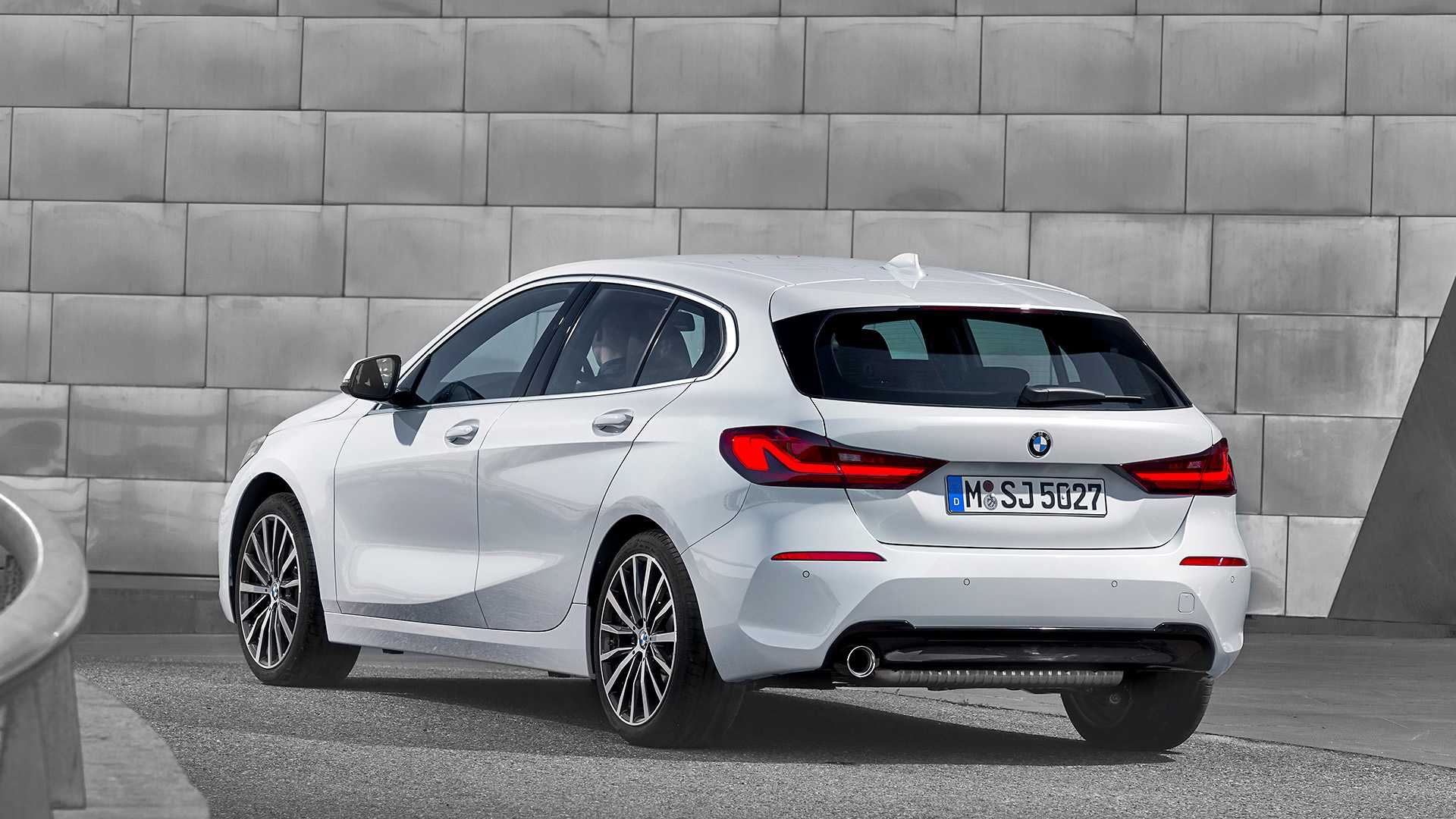 New BMW 1-Series Is FWD And Looks Just Like The X2