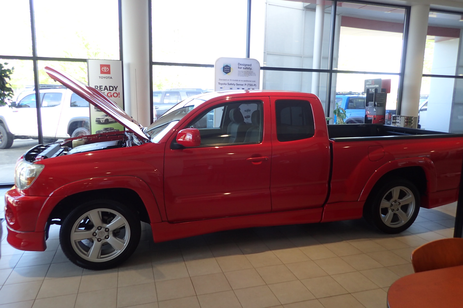 2007 toyota tacoma xrunner auction 14 2007 Toyota Tacoma X-Runner Is A Fun Little Pickup From The Past