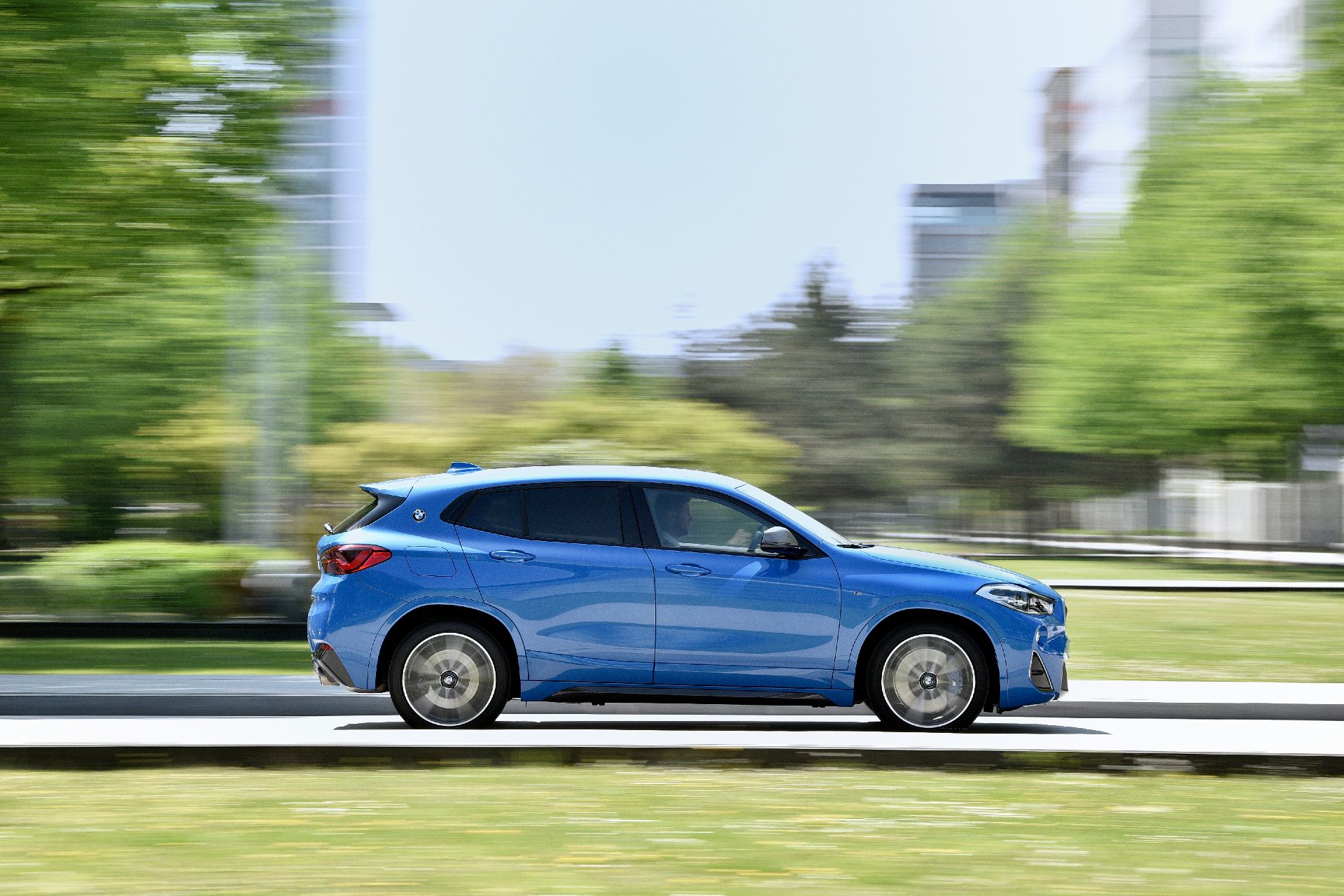 BMW_X2M35i Get A Good Look At The New BMW X2 M35i In This Mega Gallery