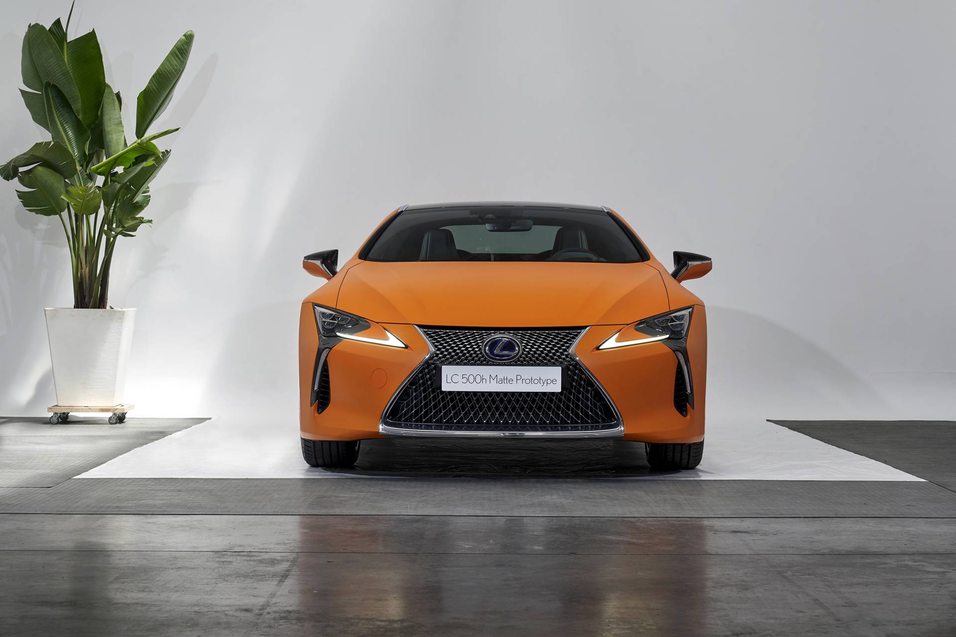 Lexus LC 500h Matte Prototype 3 Lexus LC 500h Matte Prototype’s “Space Orange” Paint Has Us Sold
