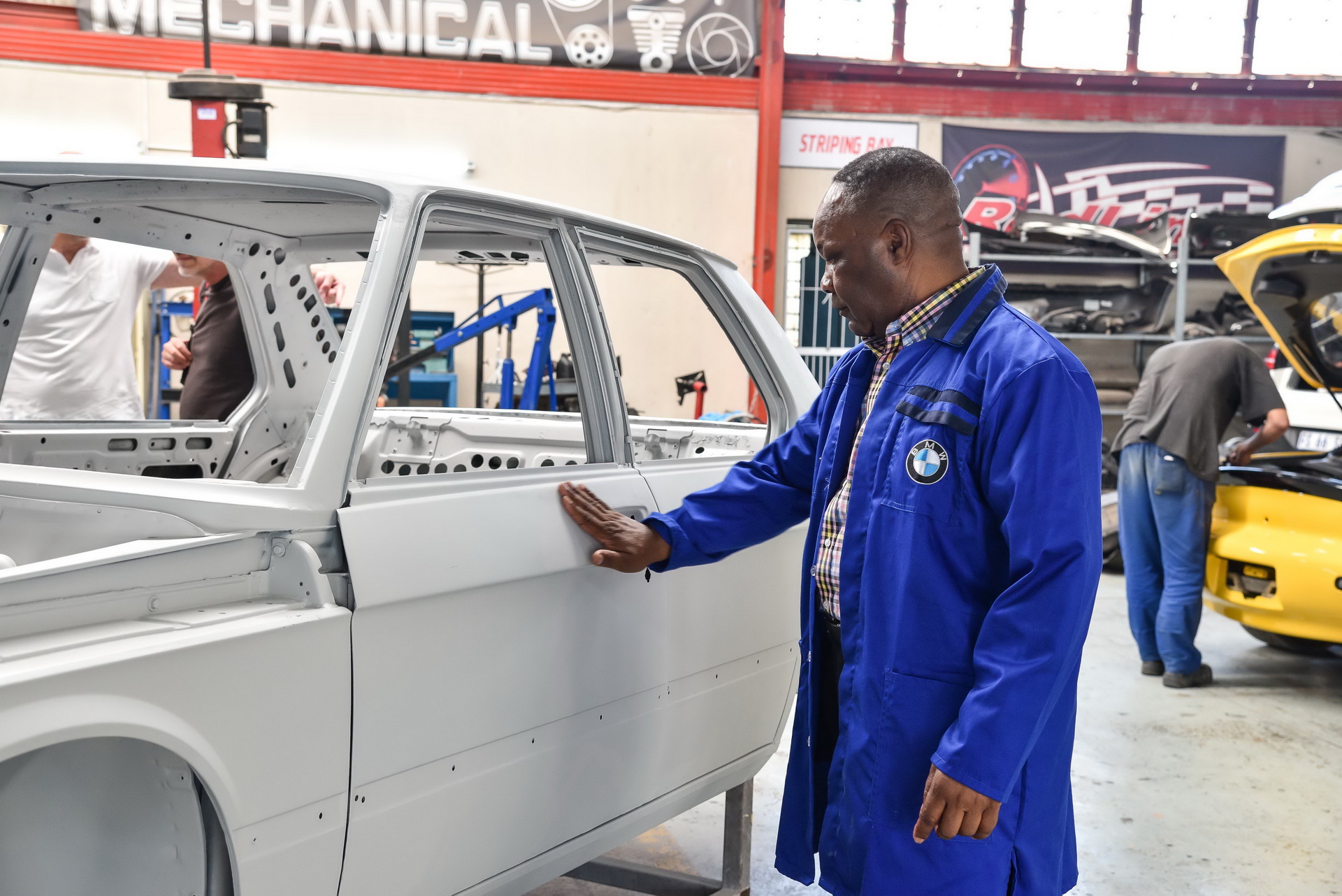 BMW-530-MLE-95 BMW Restoring Its First Unofficial M Car, A 530 MLE Homologation Special From 1976