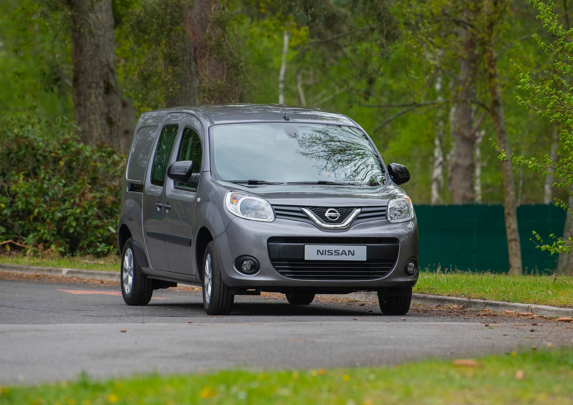 Nissan NV250 L2 Van 22 Badge-Engineered Nissan NV250 Compact Van Debuts In Europe