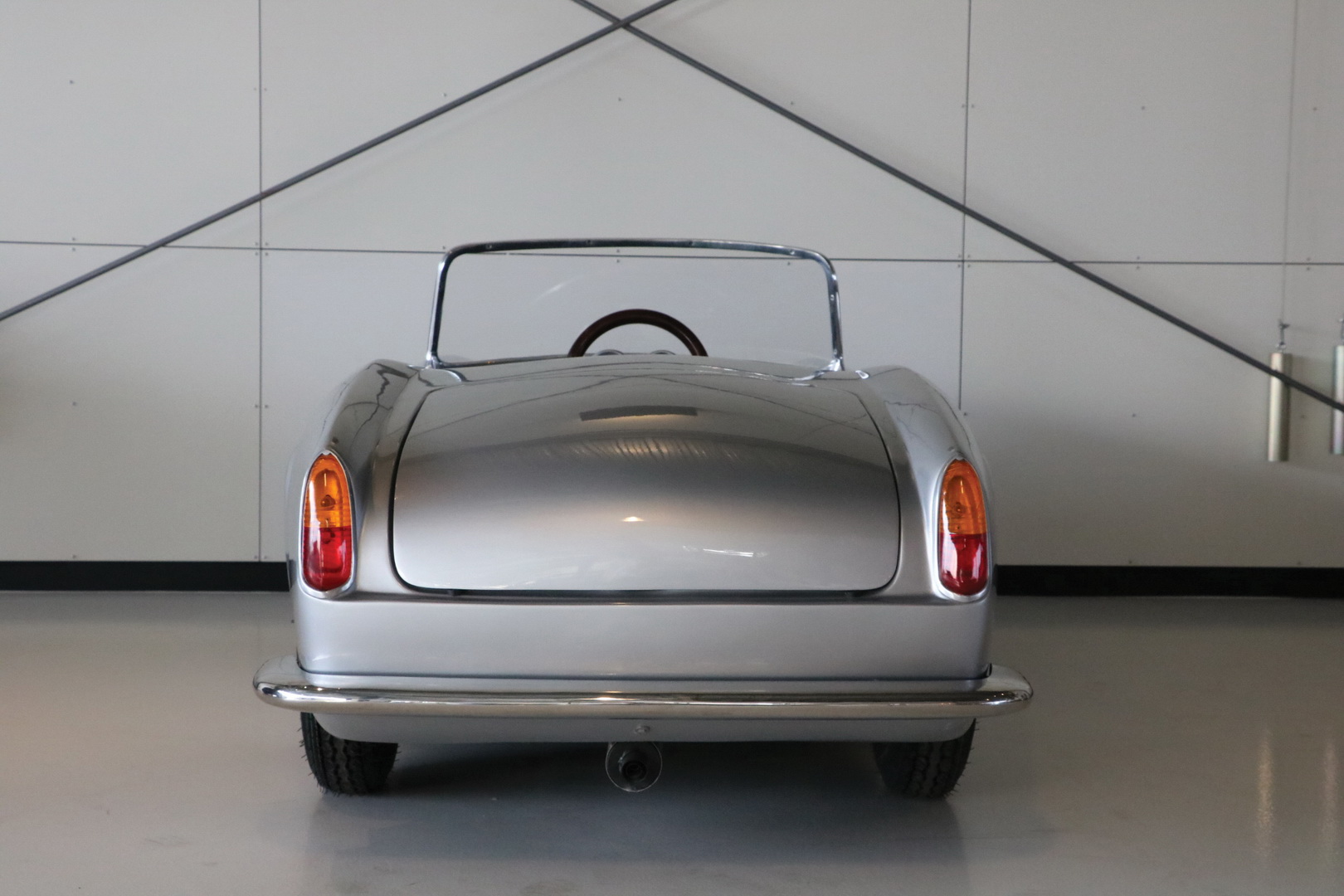 california spider junior 16 California Spider Junior Is A Stunning “Pedal Car” You’ll Want To Insure