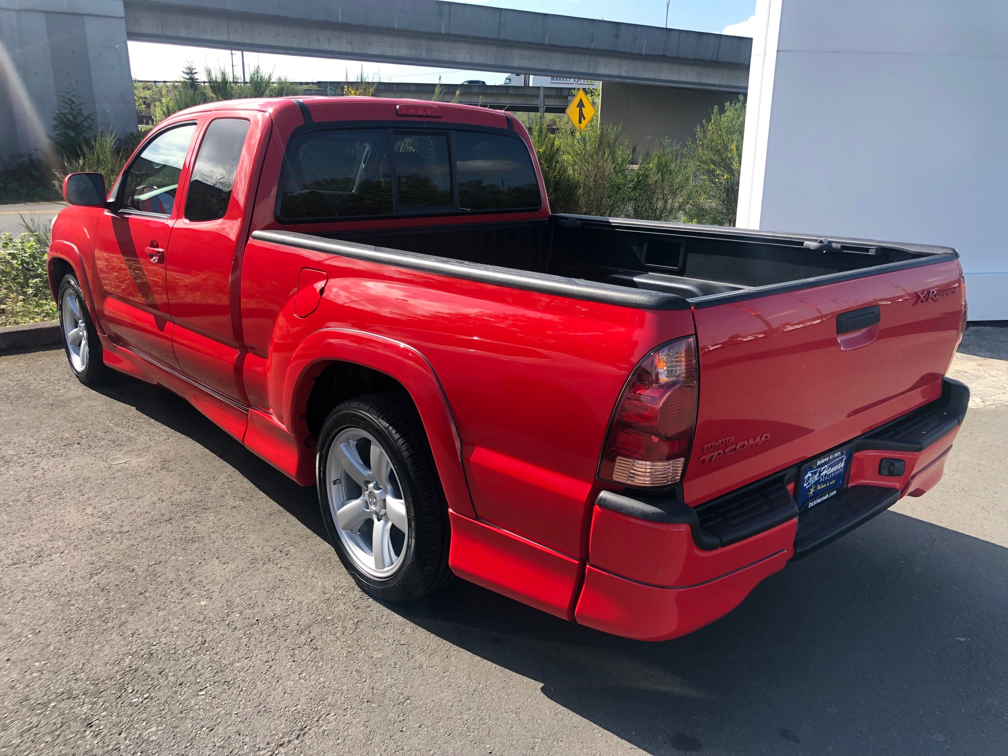 2007 toyota tacoma xrunner auction 3 2007 Toyota Tacoma X-Runner Is A Fun Little Pickup From The Past