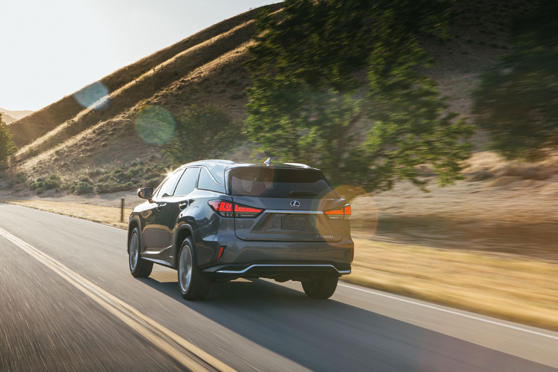 2020 Lexus RX Gets Revised Looks And A Touchscreen Along With Apple CarPlay And Android Auto