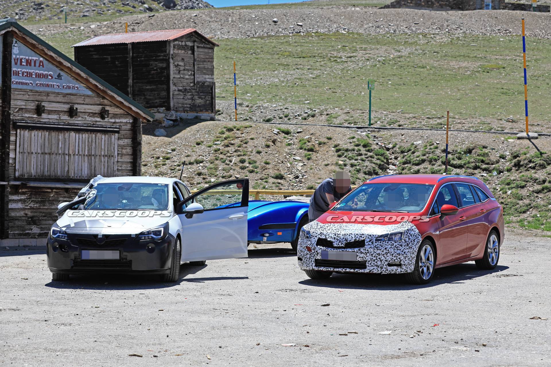 Opel Astra Sports Tourer facelift 28 Facelifted Opel Astra Sports Tourer Makes A Predictable First Appearance