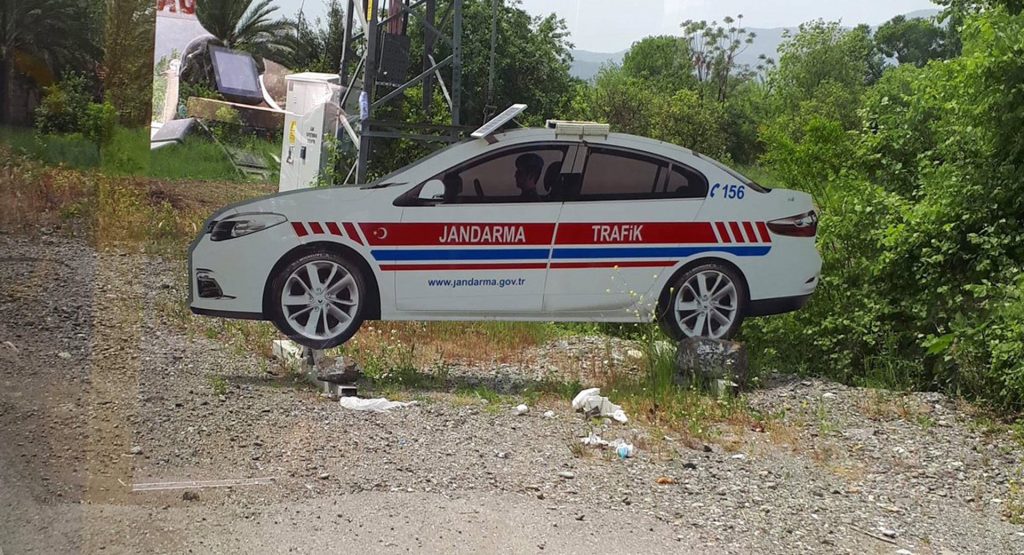  Cardboard Police Cars Used In Turkey To Help Stop Speeders