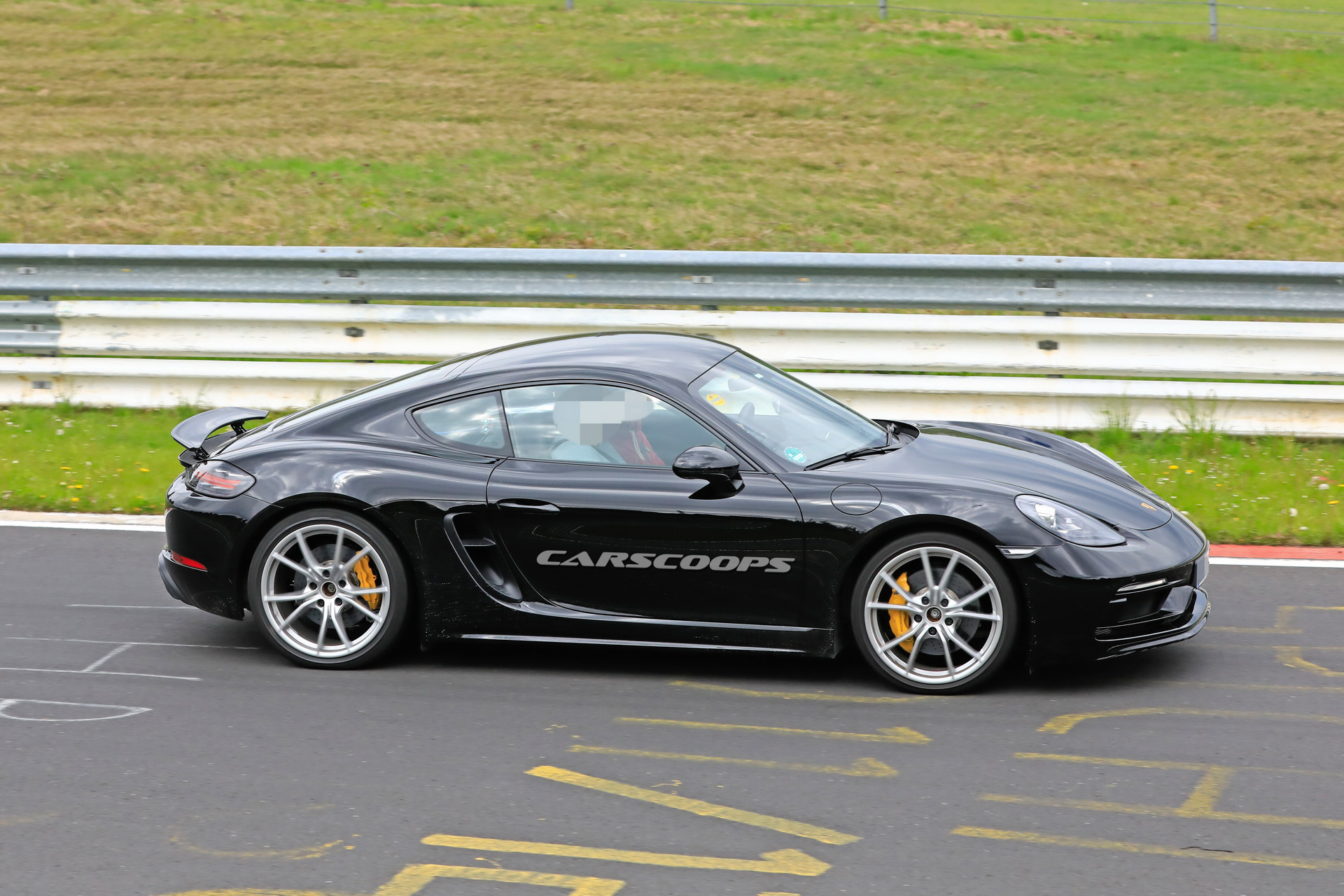 Porsche-718-Touring-Scoop-21 Porsche To Offer 6-Cylinder ‘Touring’ Versions Of 718 Boxster And Cayman