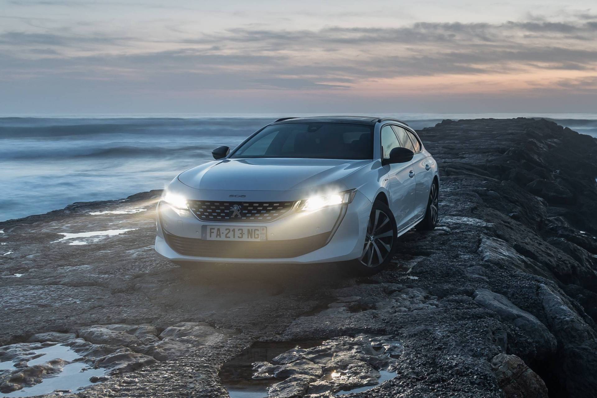 Is The New 2019 Peugeot 508 SW Cooler Than A Crossover?