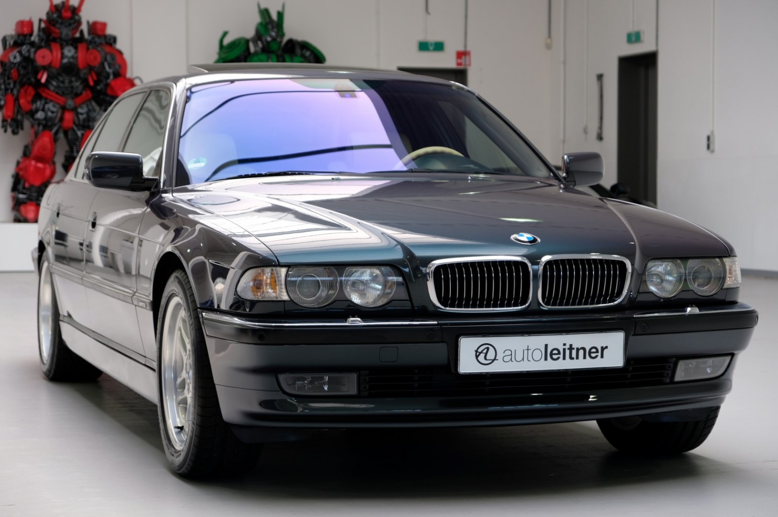 1999 bmw 750il 4 Get Your 1990s BMW Fix With These Beautiful Individual 850Ci And 750iL