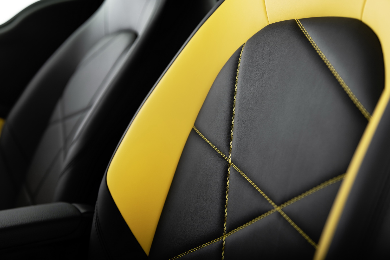 2019 smart fortwo final collectors edition konstantin grcic 11 Smart ForTwo ‘21’ Final Collector’s Edition Is A Last Hurrah To The ICE-Powered City Car