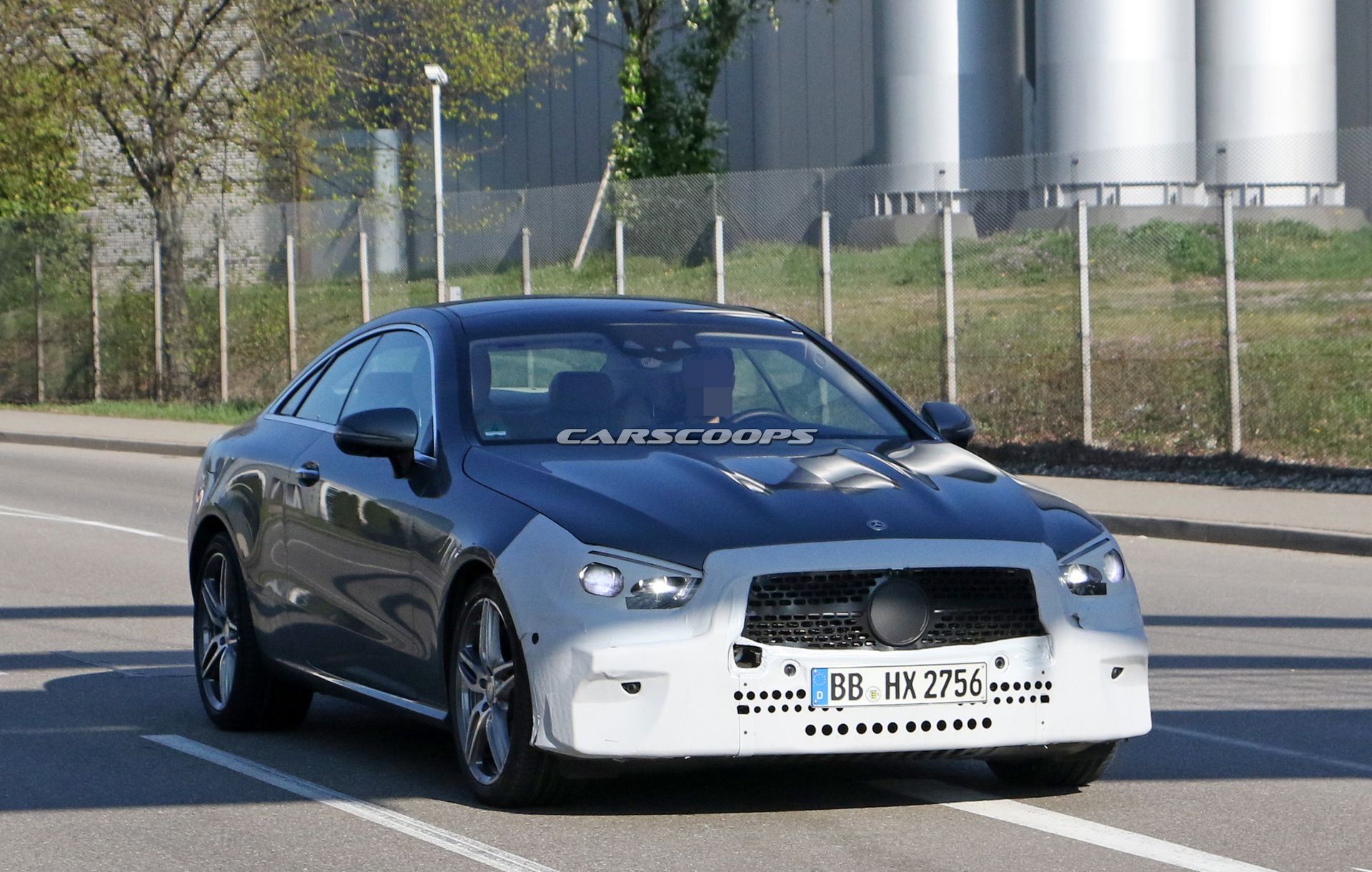 Mercedes EClass Coupe Spy Shots 2 2020 Mercedes-Benz E-Class Coupe Facelift Will Look Very Familiar